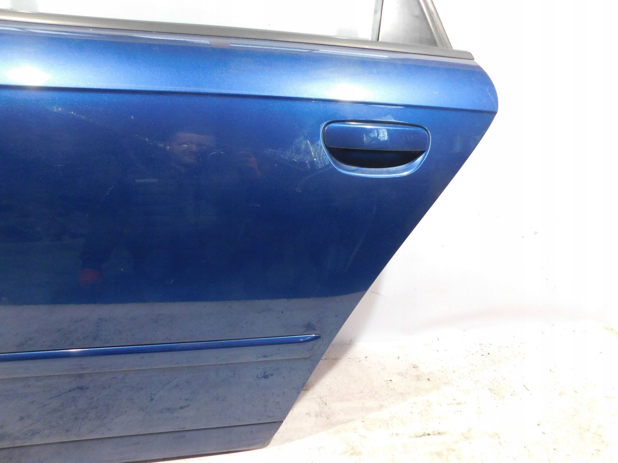 LAVE ZADNE DVERE AUDI A4 B7 KOMBI