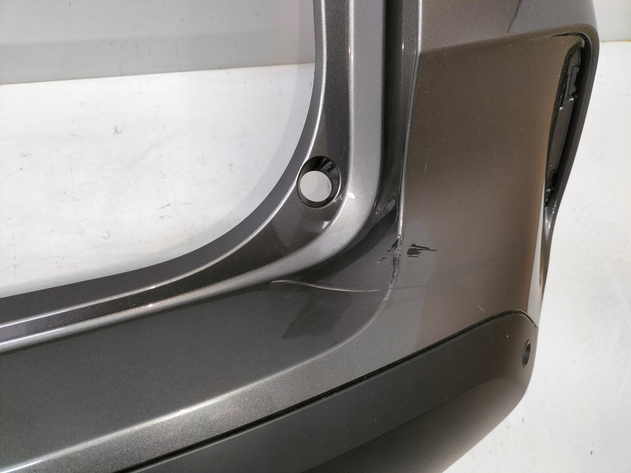 ZADNÝ NÁRAZNÍK CITROEN C4 III 20-