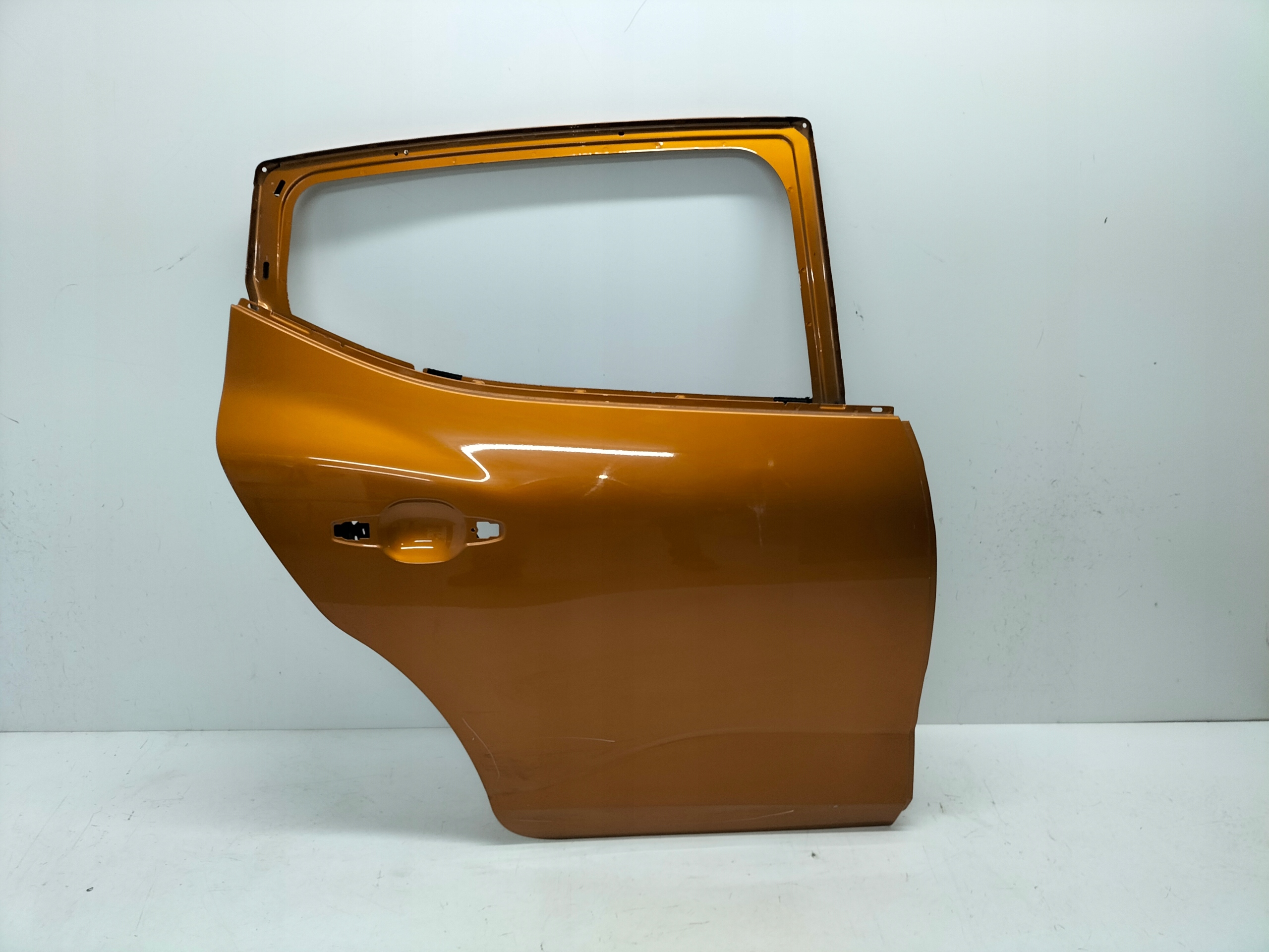 PRAVE ZADNE DVERE DACIA SANDERO III 20-