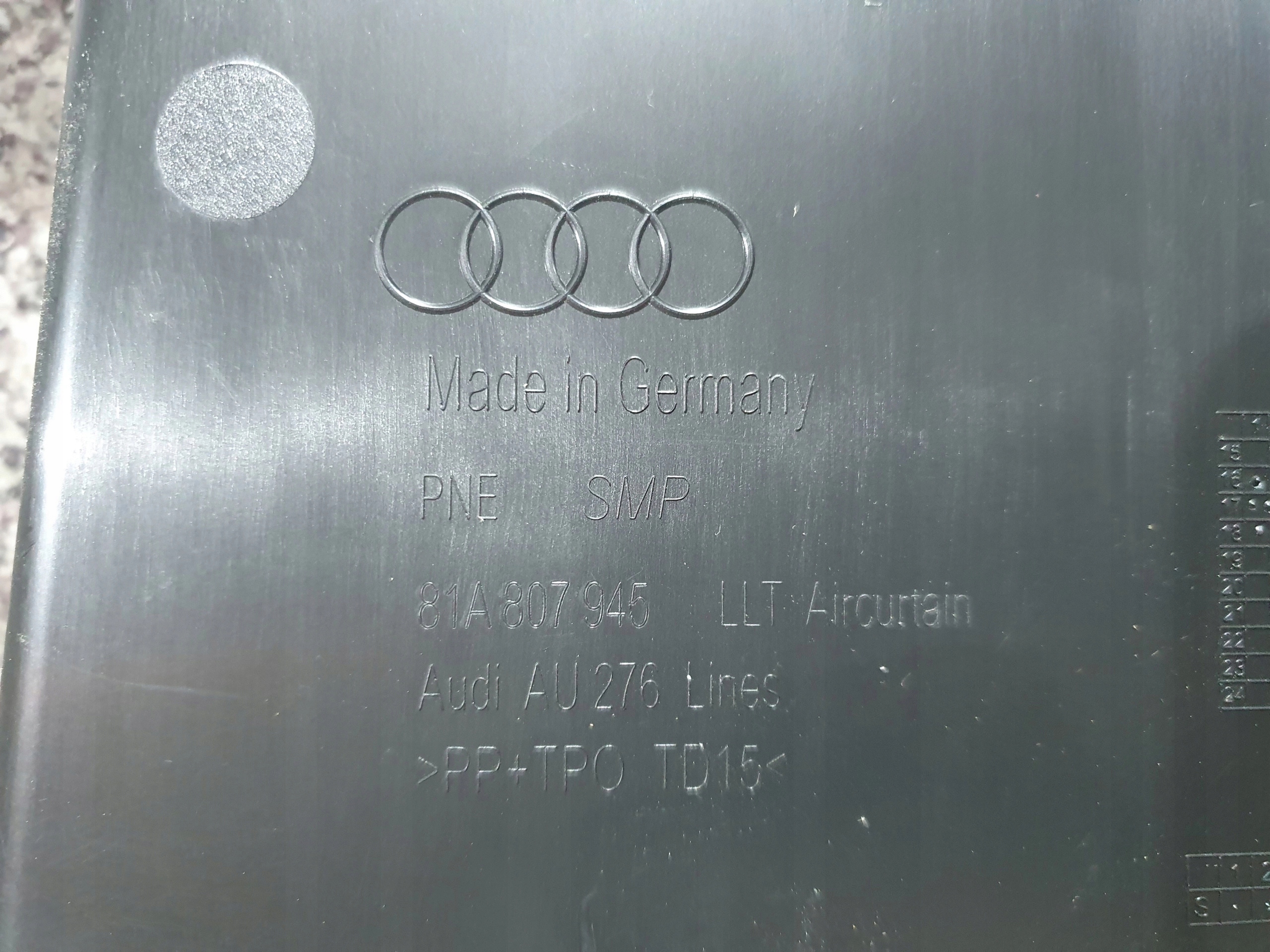 AUDI Q2 ĽAVÉ NASAVANIE VZDUCHU NÁRAZNÍKA