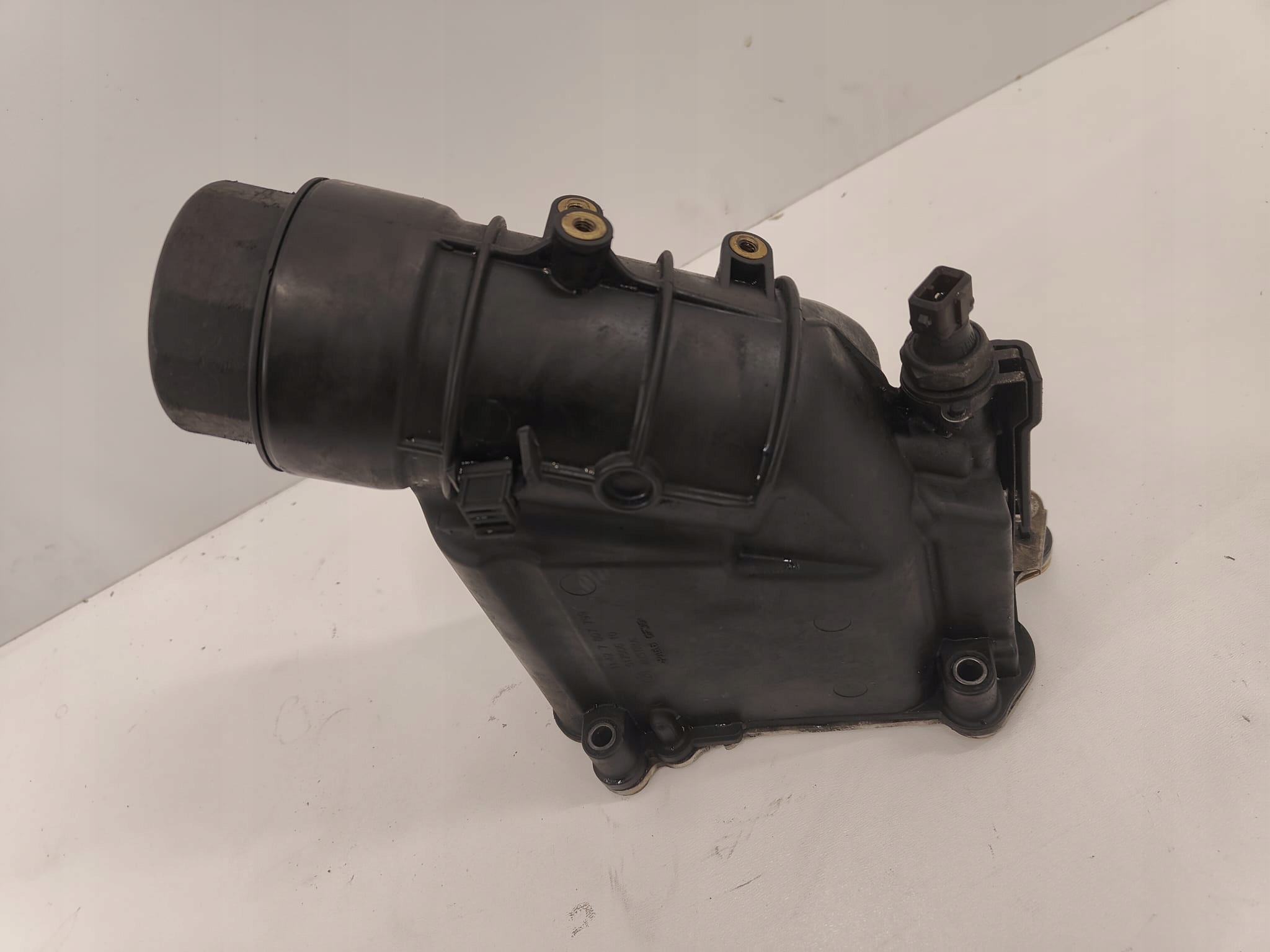 BMW 2.0d n47 oe 70346292 OBAL OLEJOVEHO FILTERA