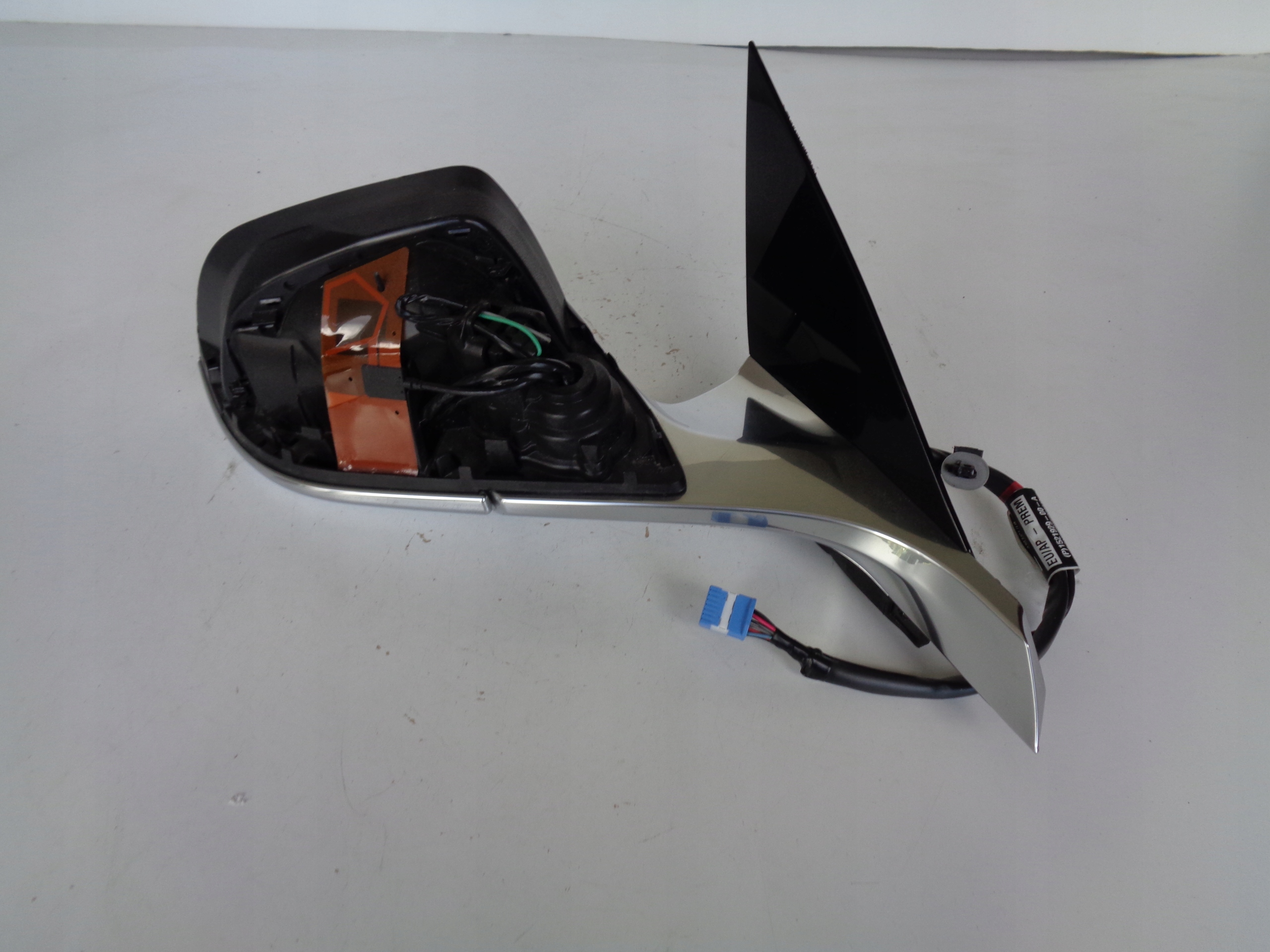 PRAVE ZRKADLO TESLA MODEL 3 12- PIN