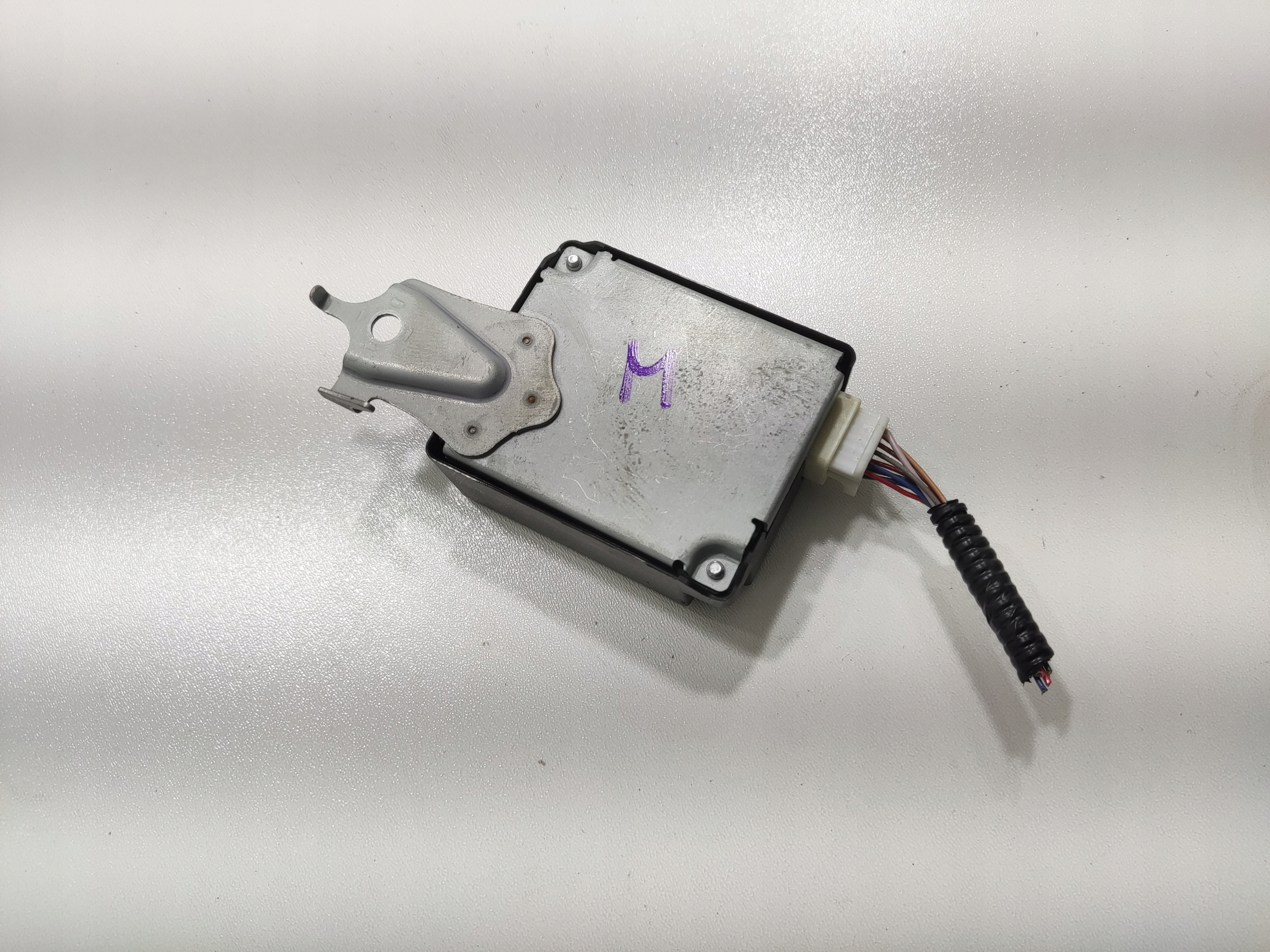 MODUL JEDNOTKA CENTRALNEHO ZAMYKANIA TPMS TOYOTA RAV4 V 2019-2024 897B0-42110