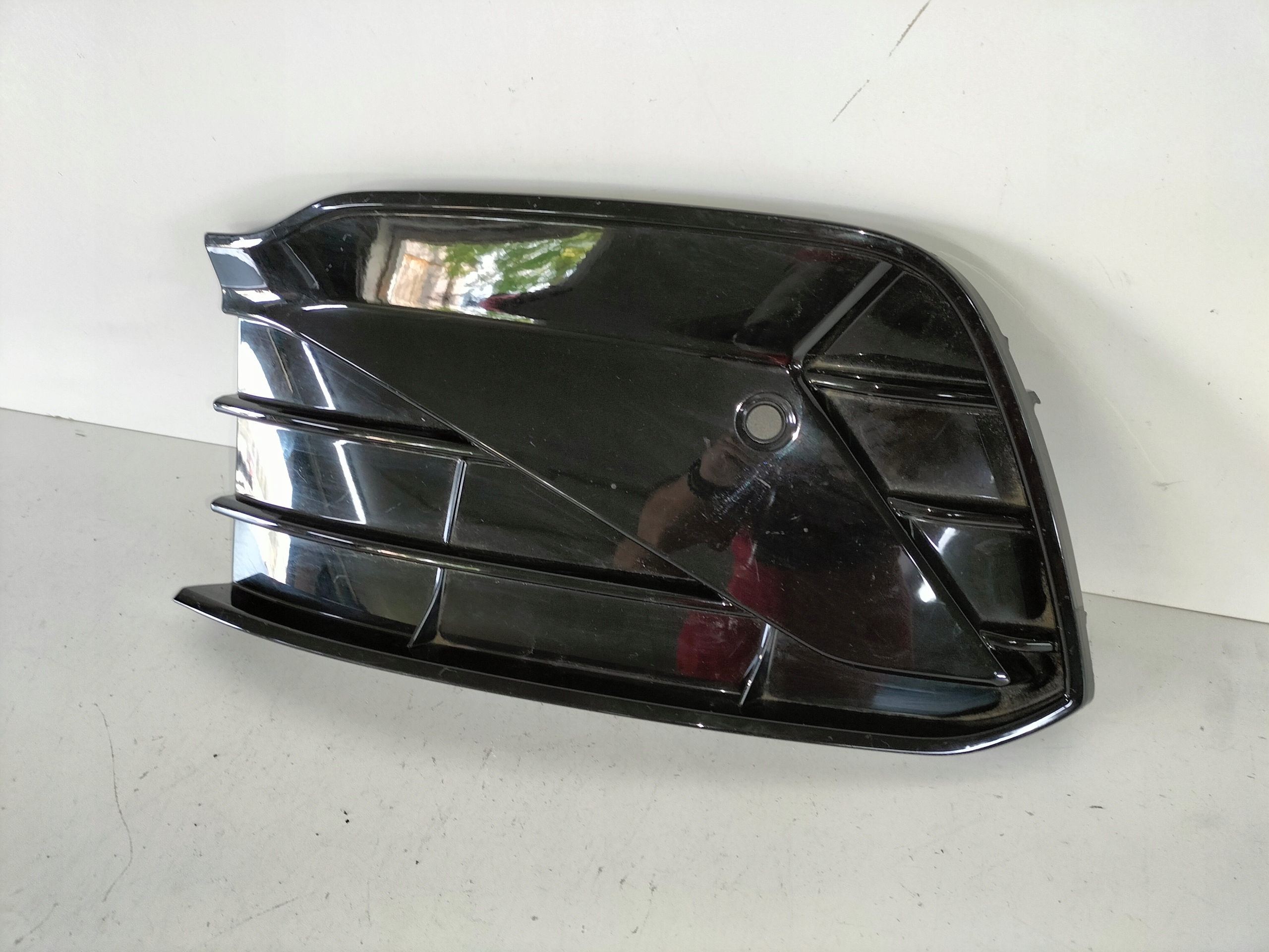LAVA LISTA MRIEZKA VW GOLF 8 VIII 20- R-LINE