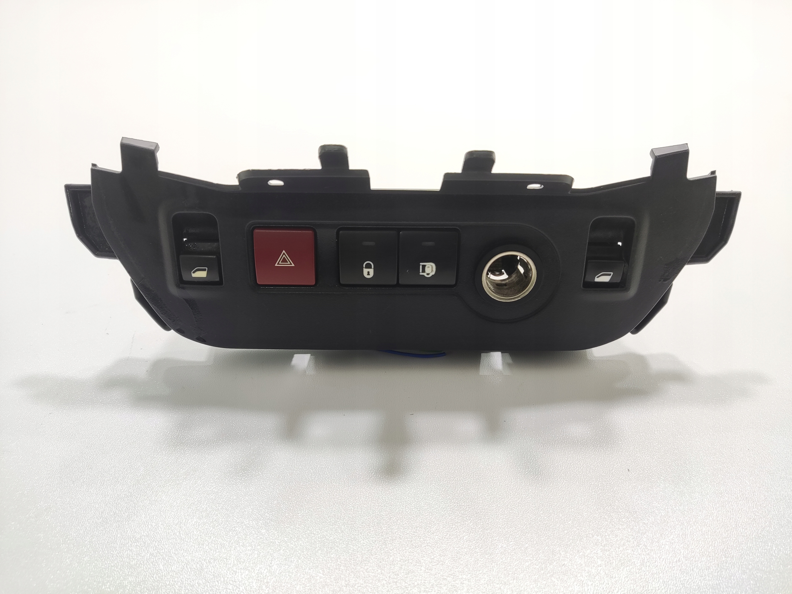 VYPÍNAČ OVLÁDANIA OKIEN PEUGEOT PARTNER CITROEN BERLINGO III ELECTRIC 08-18