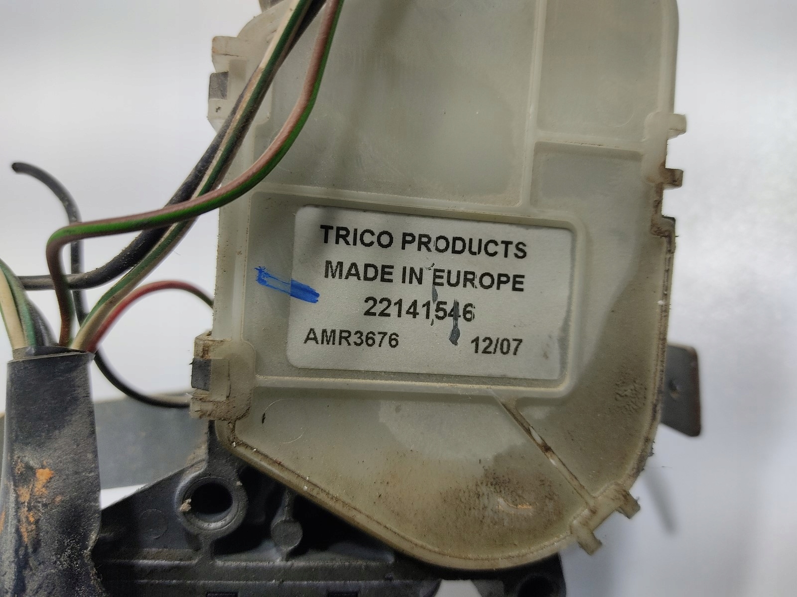 ZADNY MOTORCEK STIERACOV LAND ROVER DEFENDER 22141546 AMR3676 99-14