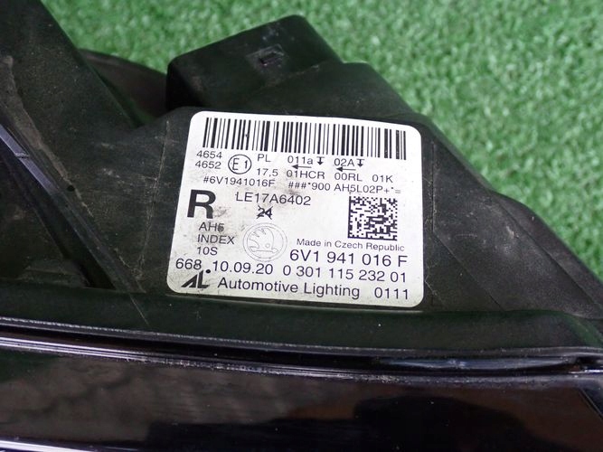 SKODA FABIA III FULL LED LIFT 18- PRAVE PREDNE SVETLO