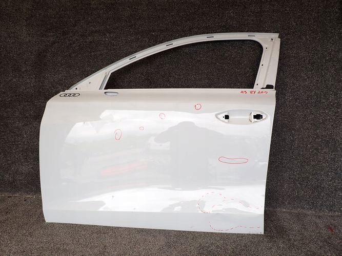 AUDI A3 8Y HB 20- LAVE PREDNE DVERE