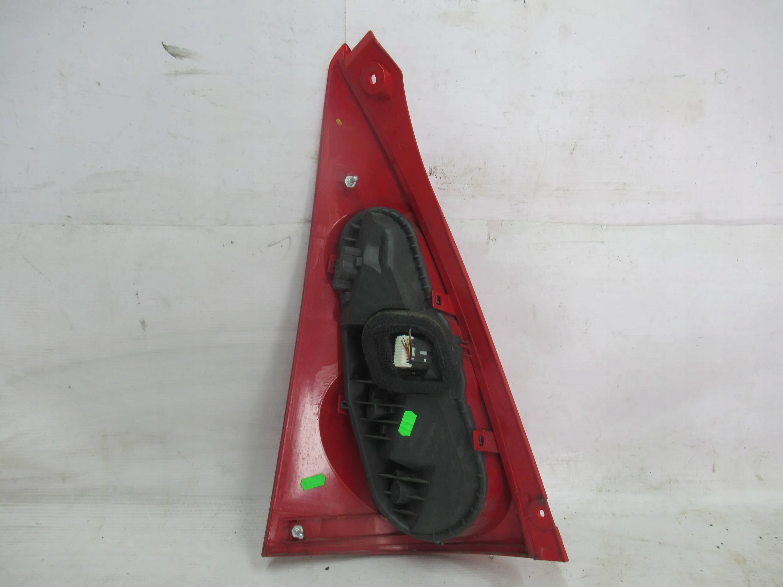 PRAVÉ ZADNÉ SVETLO PEUGEOT 107 CITROEN C1