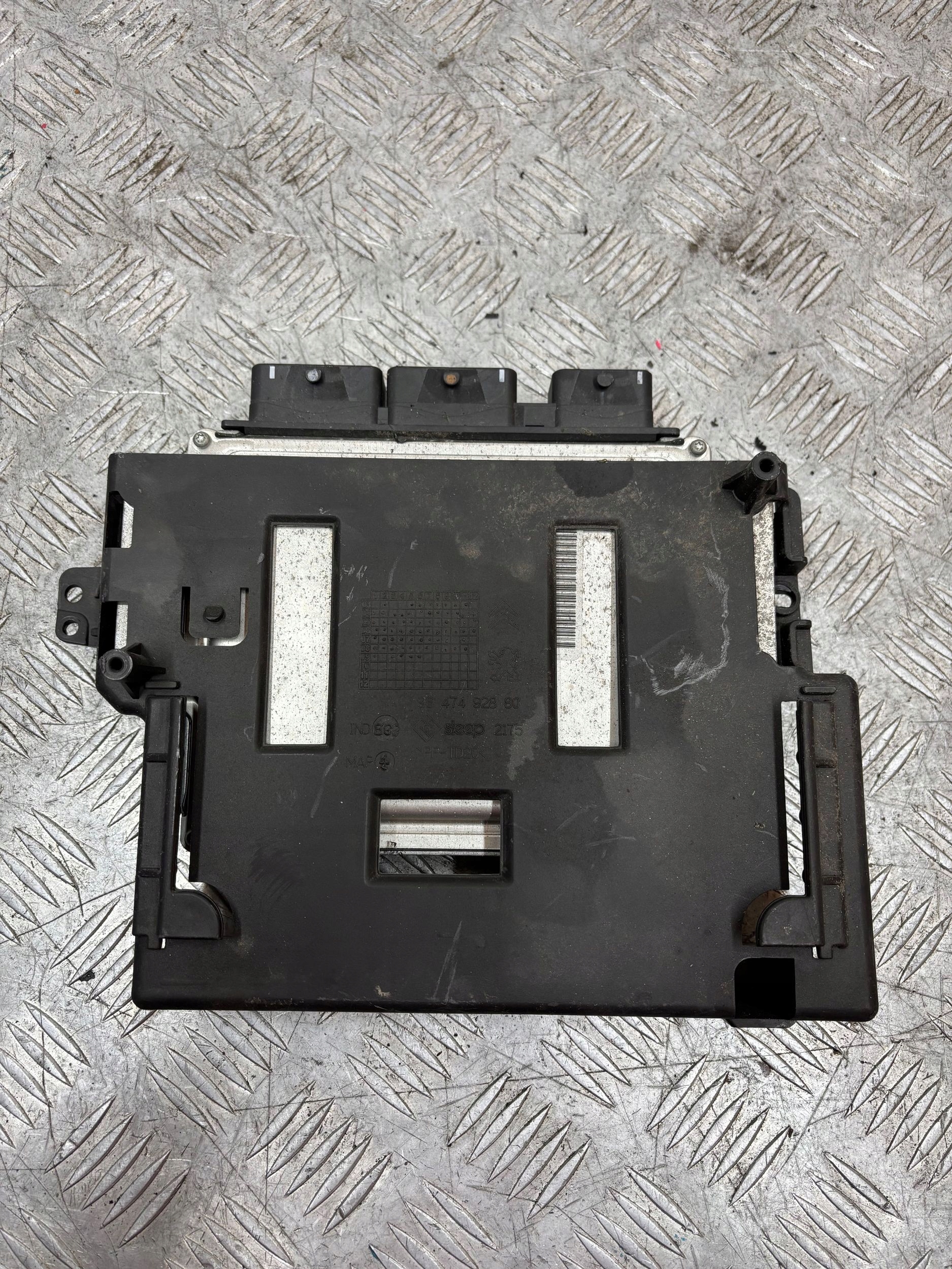 RIADIACA JEDNOTKA MOTORA 2.0 HDI CITROEN C5 III 9663548180