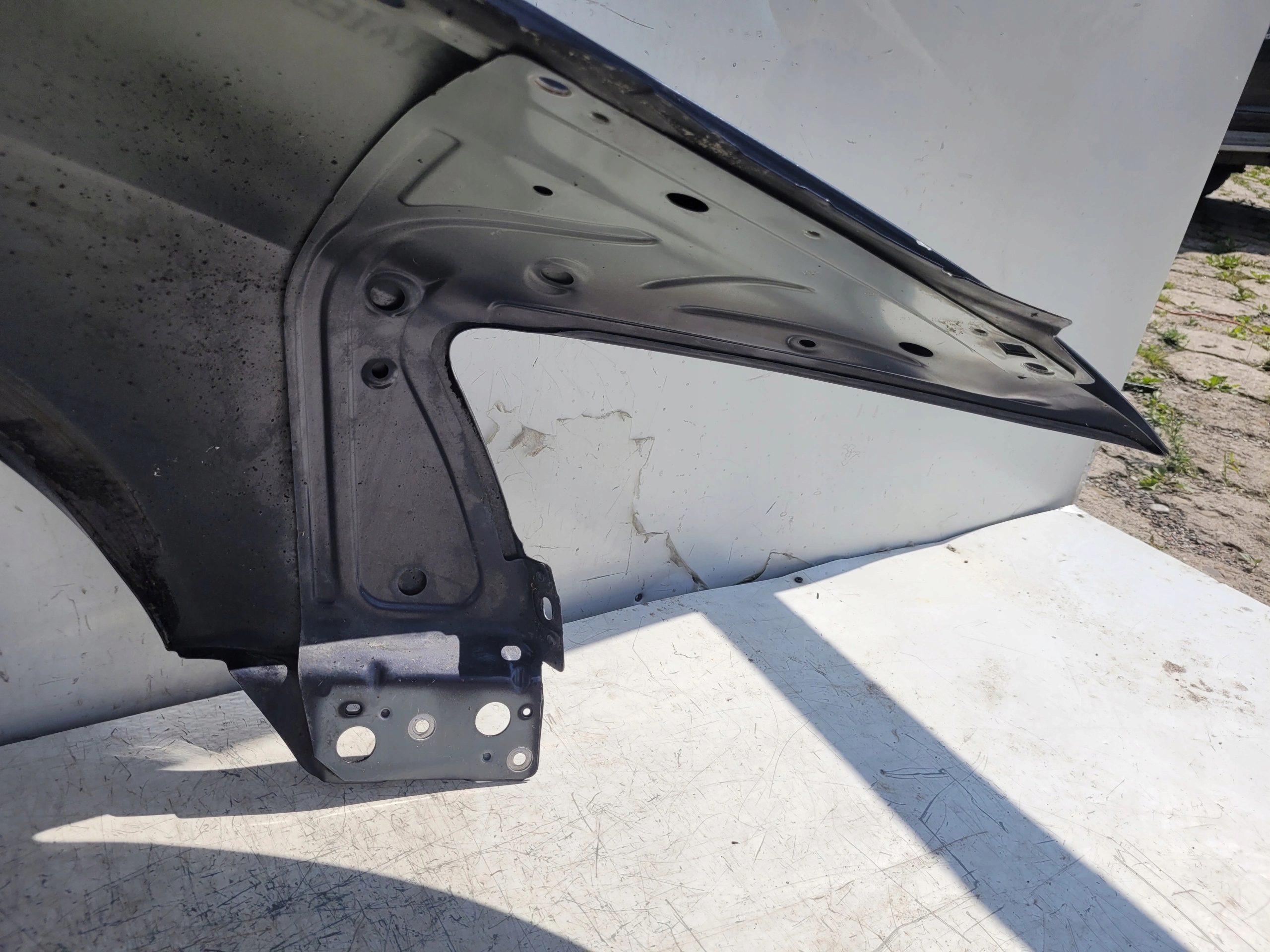 AUDI A6 C6 LIFT ĽAVÝ PREDNÝ BLATNÍK
