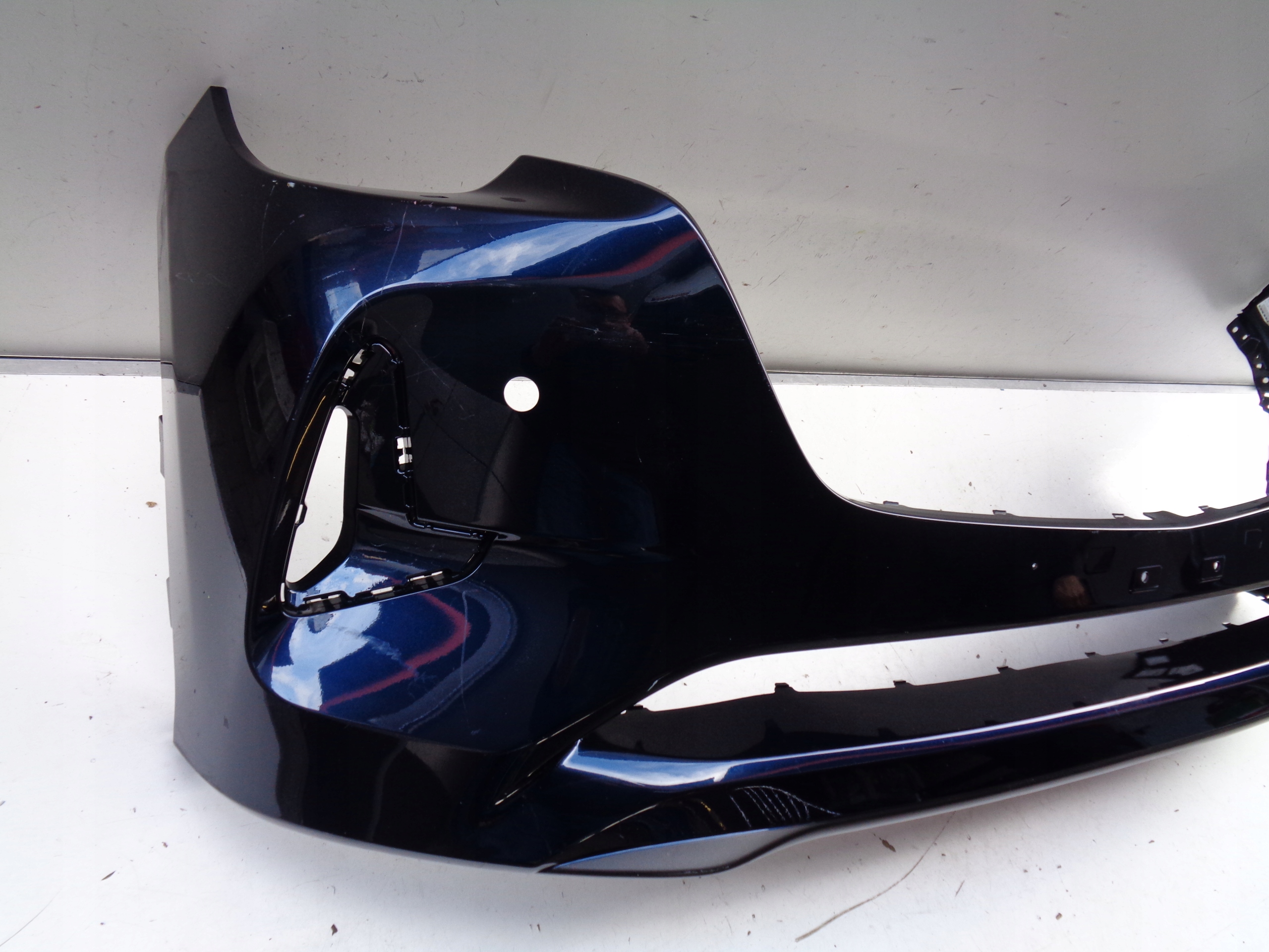 PREDNÝ NÁRAZNÍK MAZDA CX60 22- NR 37460