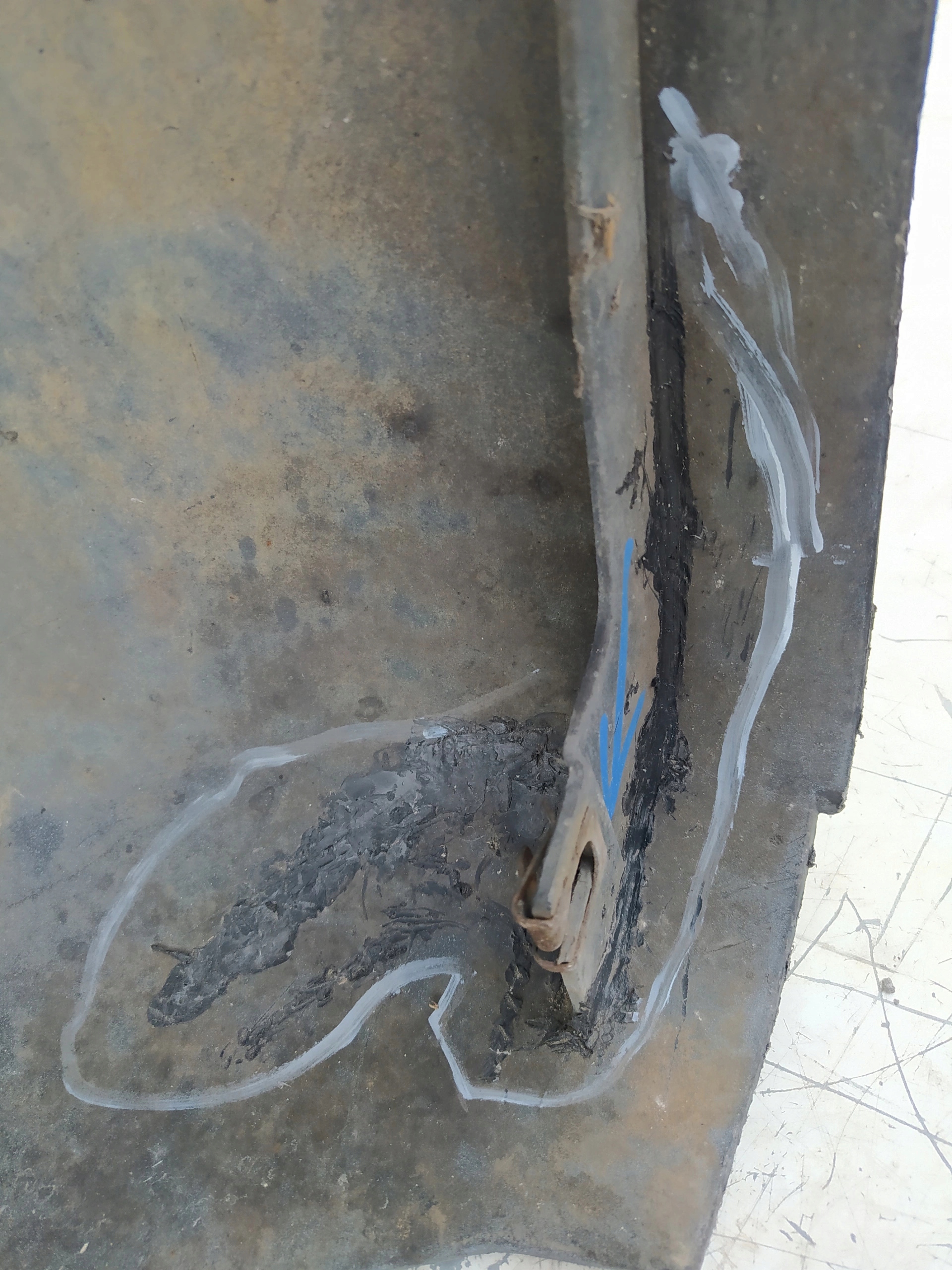 AUDI A5 8T S-LINE XENON PDC 8T0807437D PREDNÝ NÁRAZNÍK