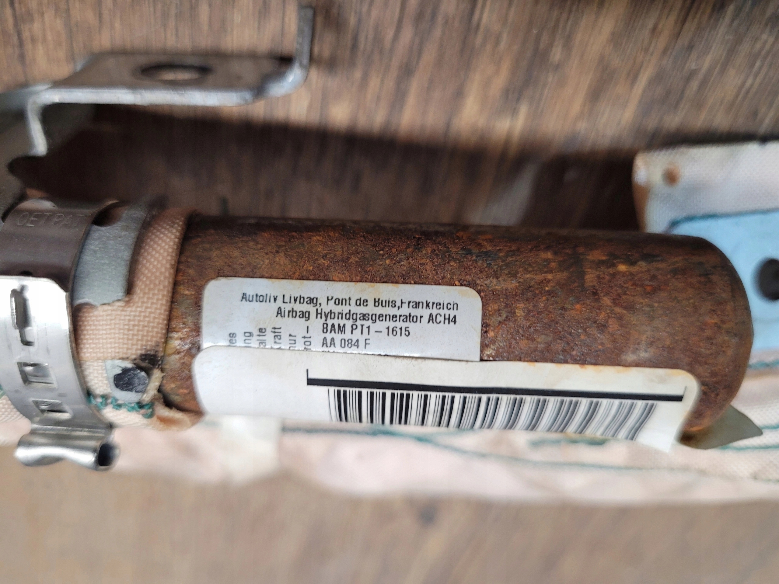 TOYOTA PRIUS III 3 LAVY STROPNY AIRBAG