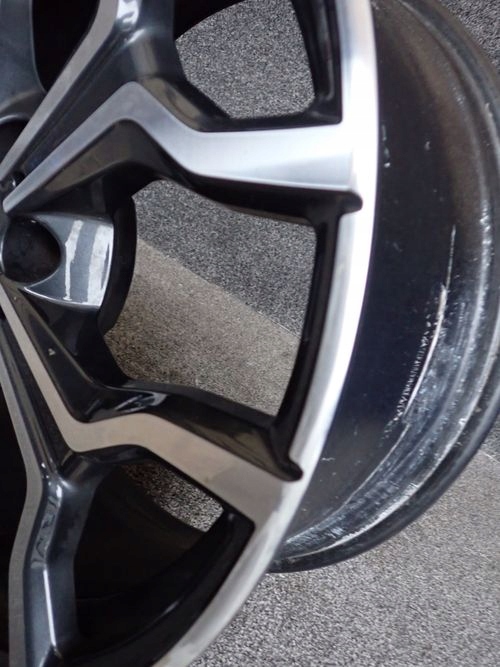 BMW X2 F39 8Jx19 ET47 5×112 HLINIKOVY DISK ELEKTRON