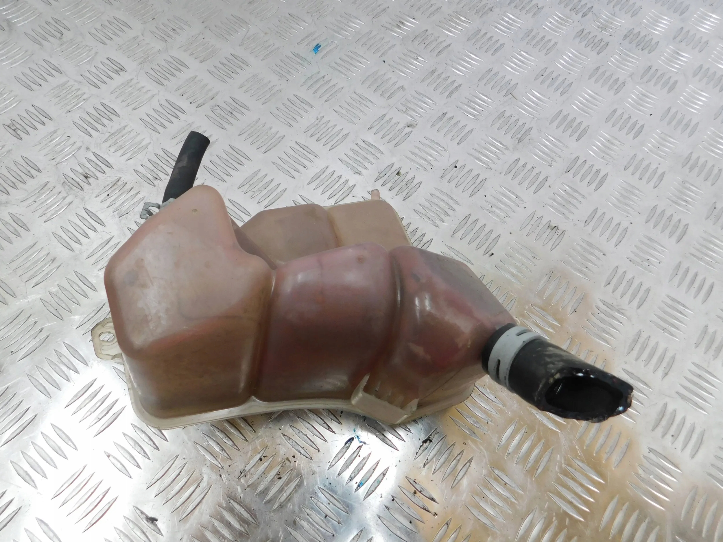 VYROVNAVACIA NADOBKA FORD FUSION 1.4 TDCI