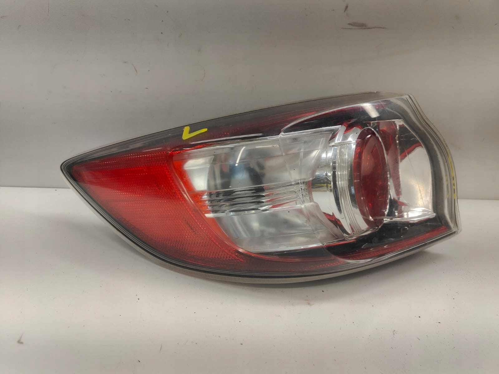 Mazda III 08- BBN751160 LAVE ZADNE SVETLO LAVA