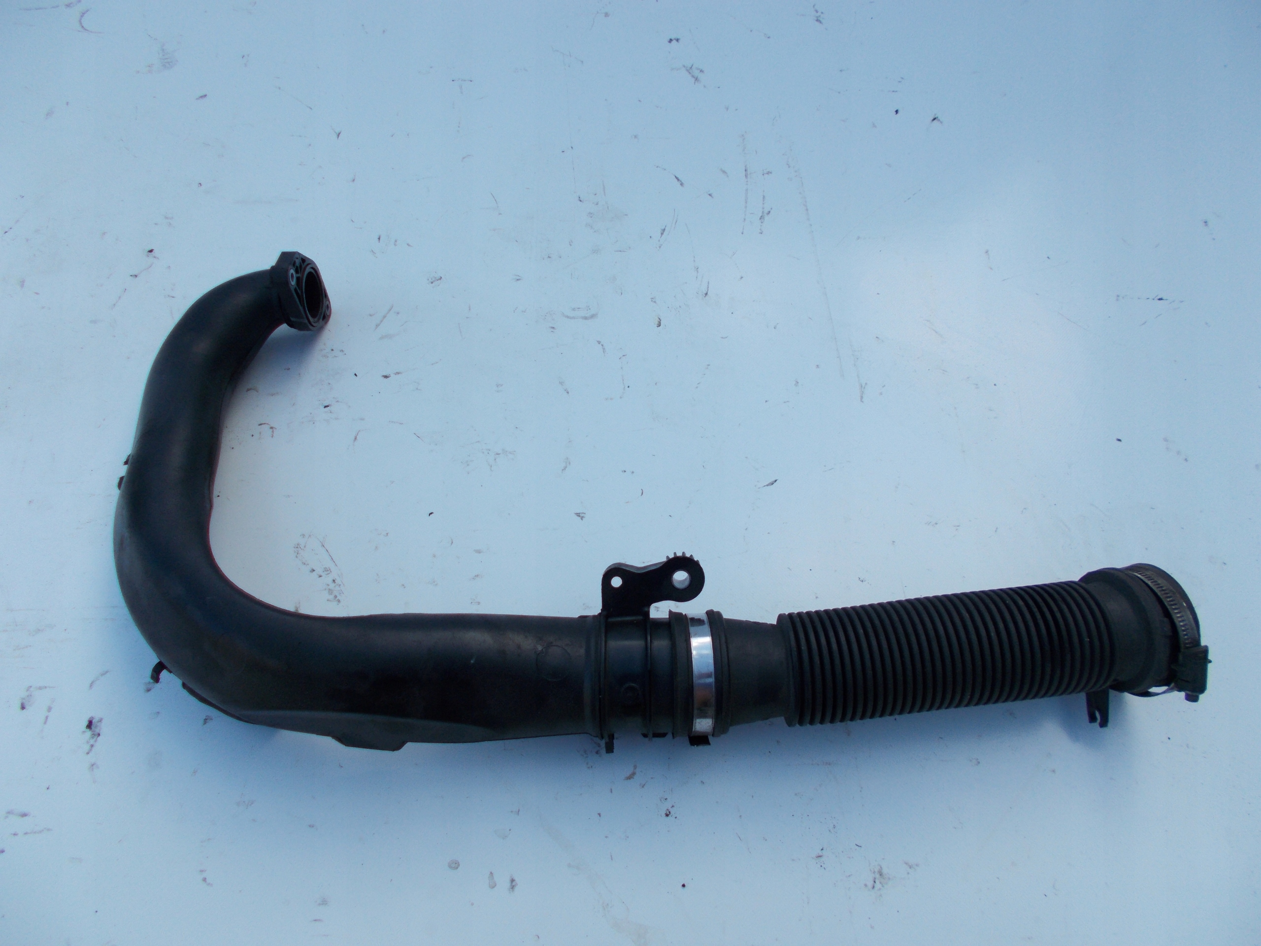 HADICA INTERCOOLERA RENAULT 1.5 DCI 8200645723