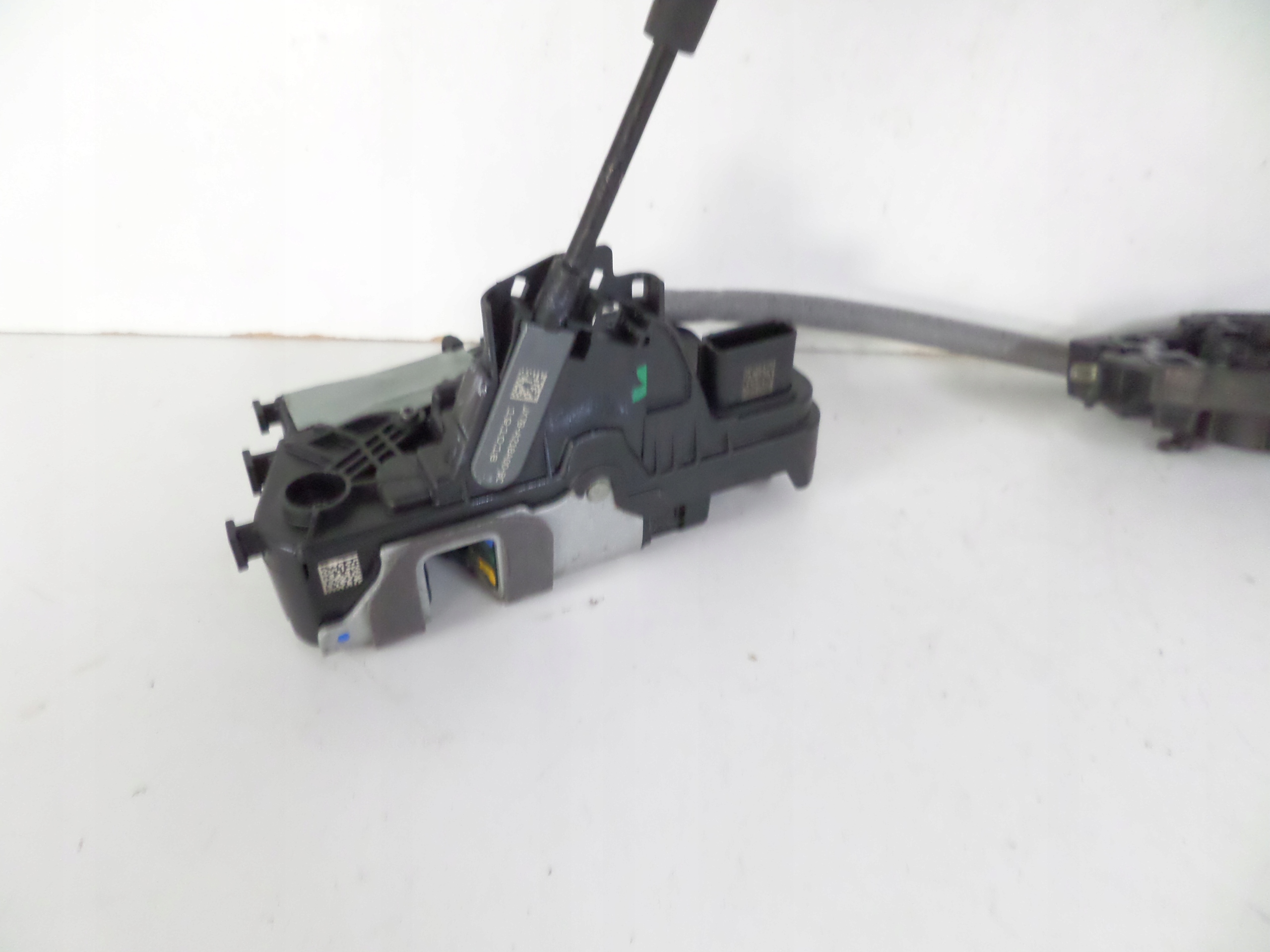 ZAMOK PRAVYCH ZADNYCH DVERI FORD FOCUS MK4 18-
