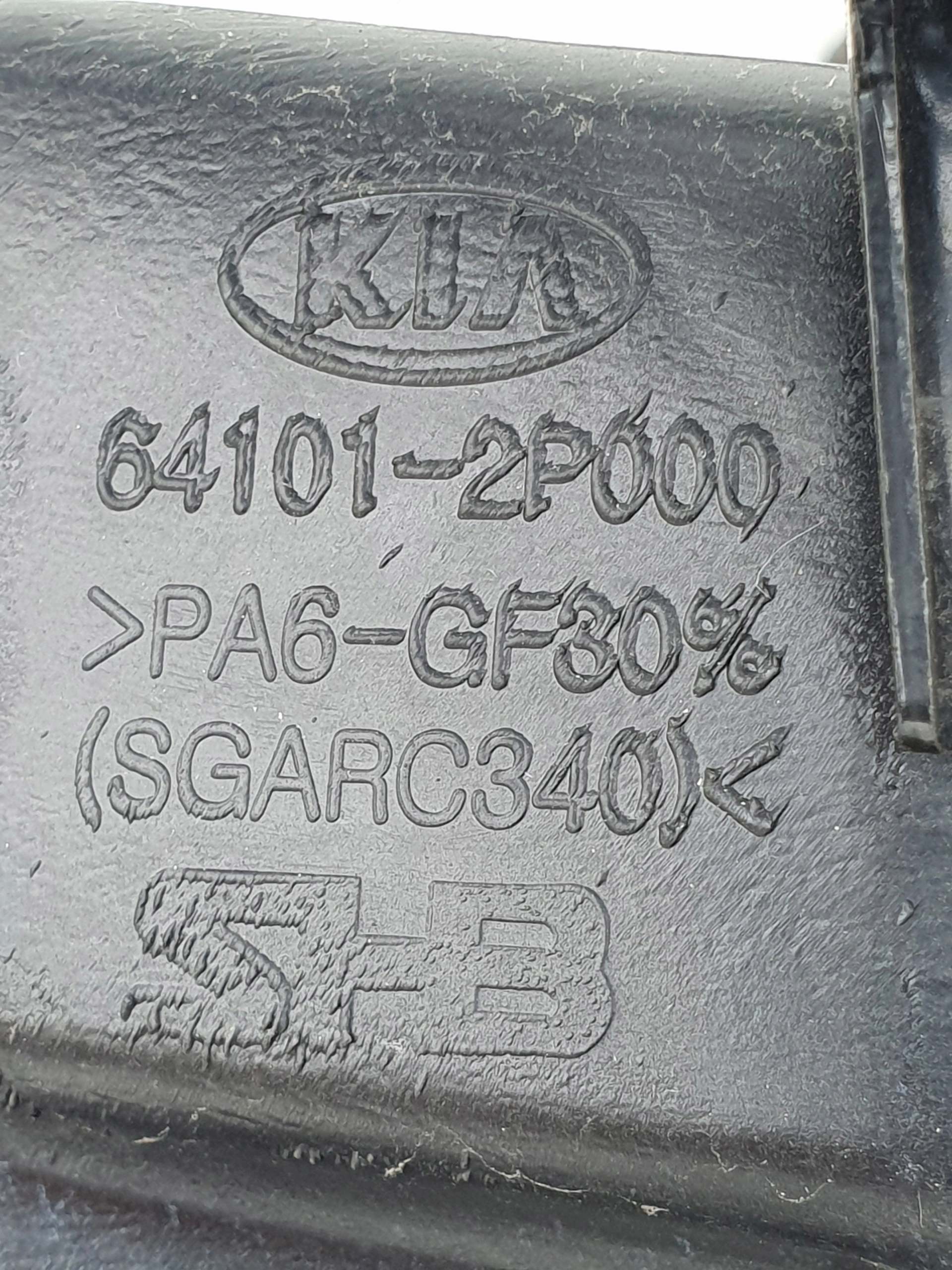 KIA SORENTO 2 2.2 CRDI PREDNE CELO 64101-2P000