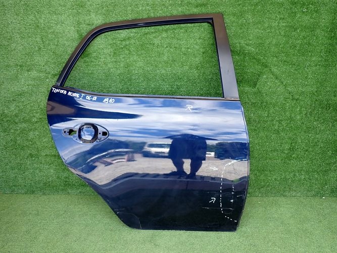 TOYOTA AURIS I 06- PRAVE ZADNE DVERE