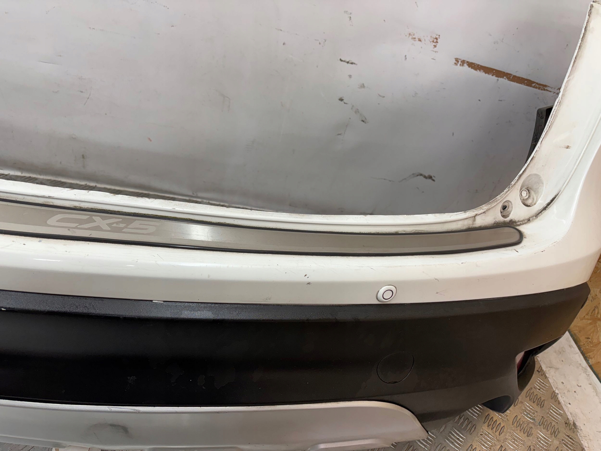 ZADNÝ NÁRAZNÍK MAZDA CX-5 PDC 12-