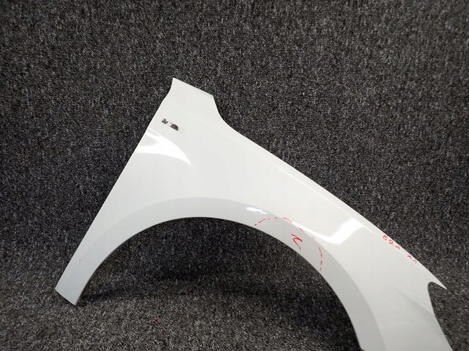 AUDI A1 82A 19- PRAVY PREDNY BLATNIK