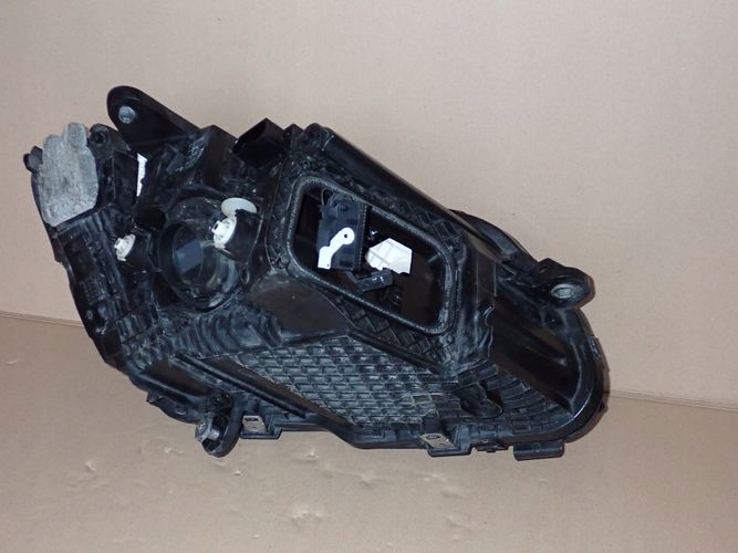 MERCEDES W205 C-KLASA LED HIGH PERFORMANCE LAVE PREDNE SVETLO A2059066906