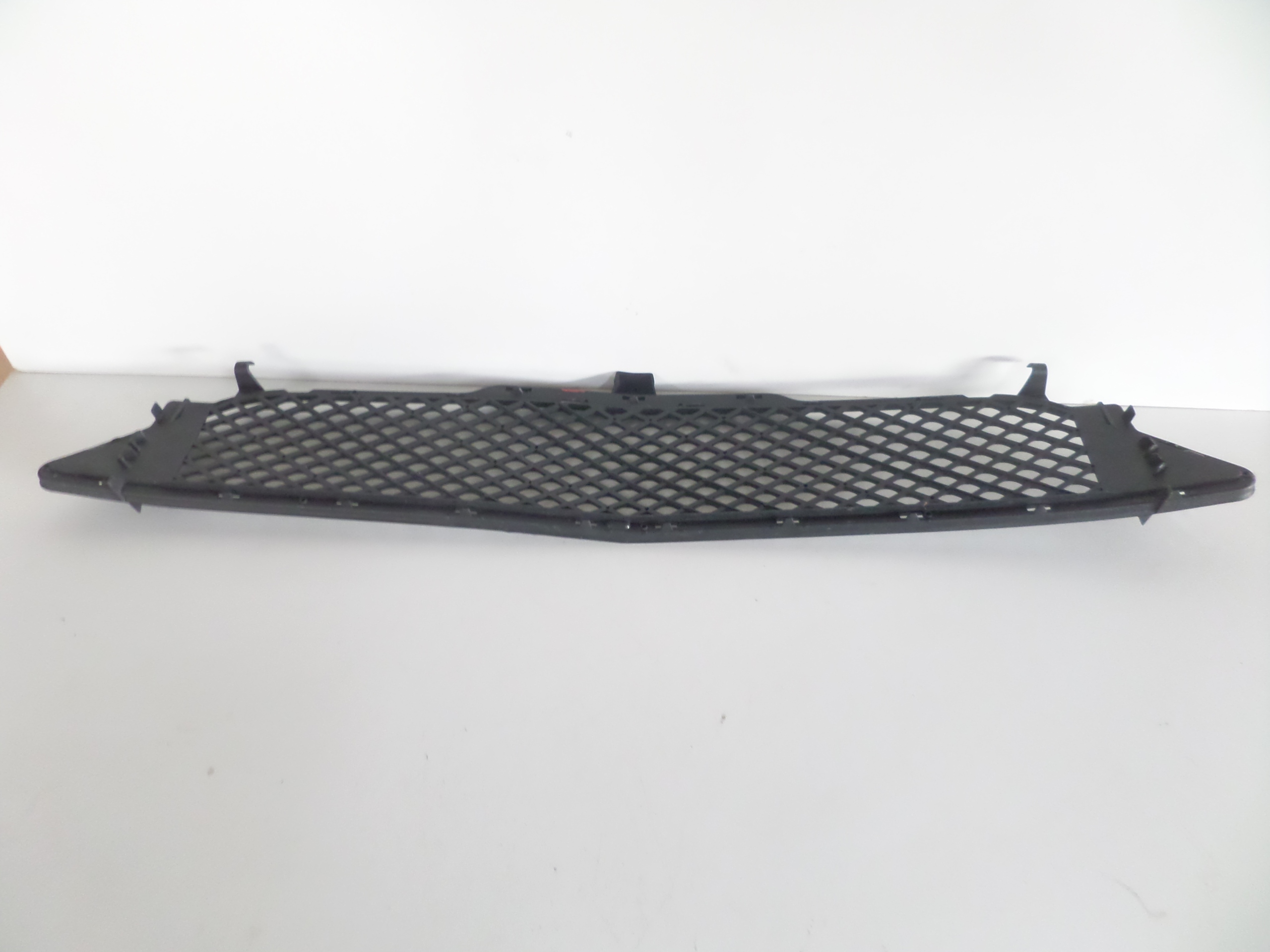 MRIEŽKA LIŠTA NÁRAZNÍKA MERCEDES B KLASA W246 11-14