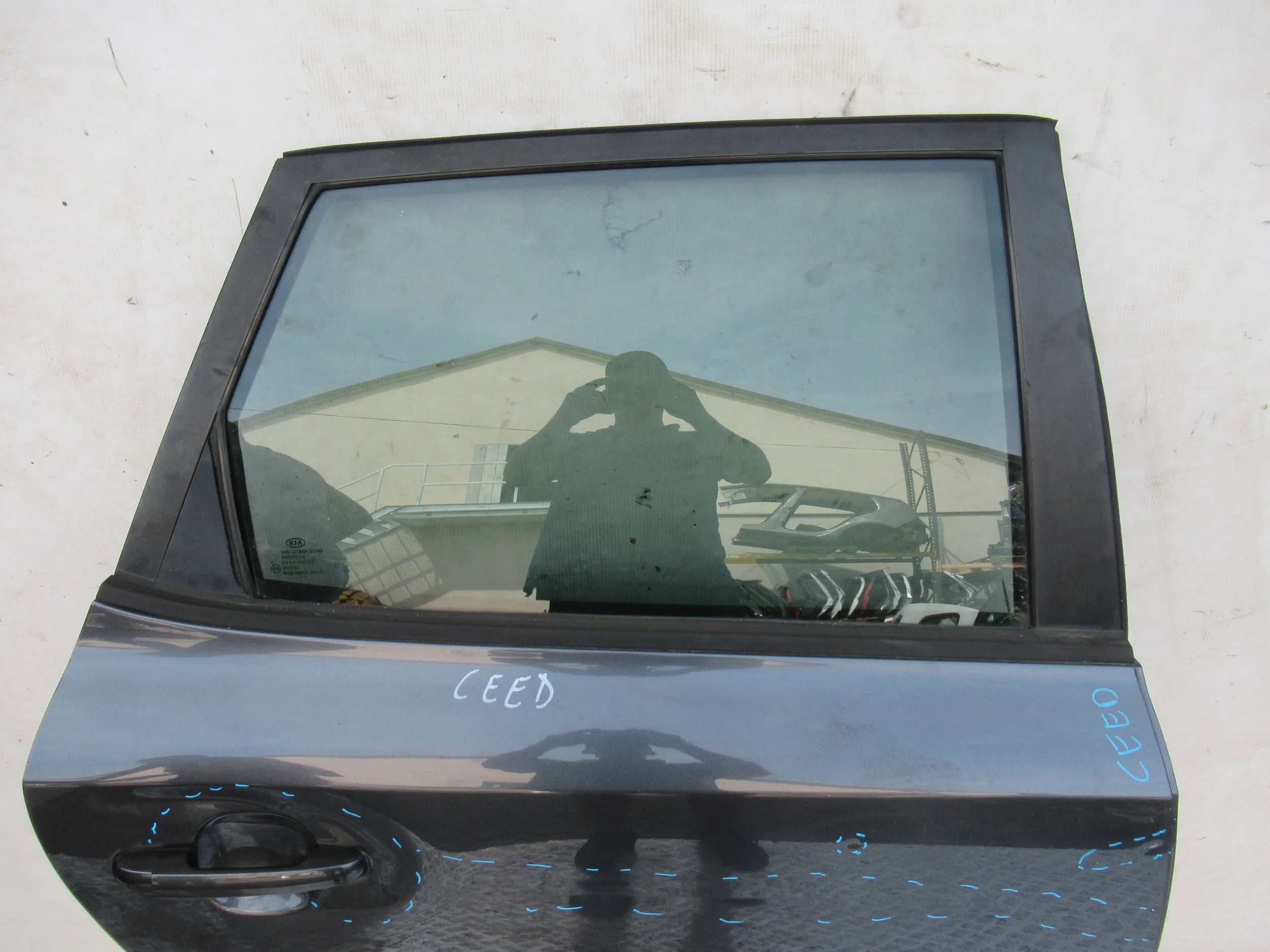 PRAVE ZADNE DVERE KIA CEED I KOMBI 06-