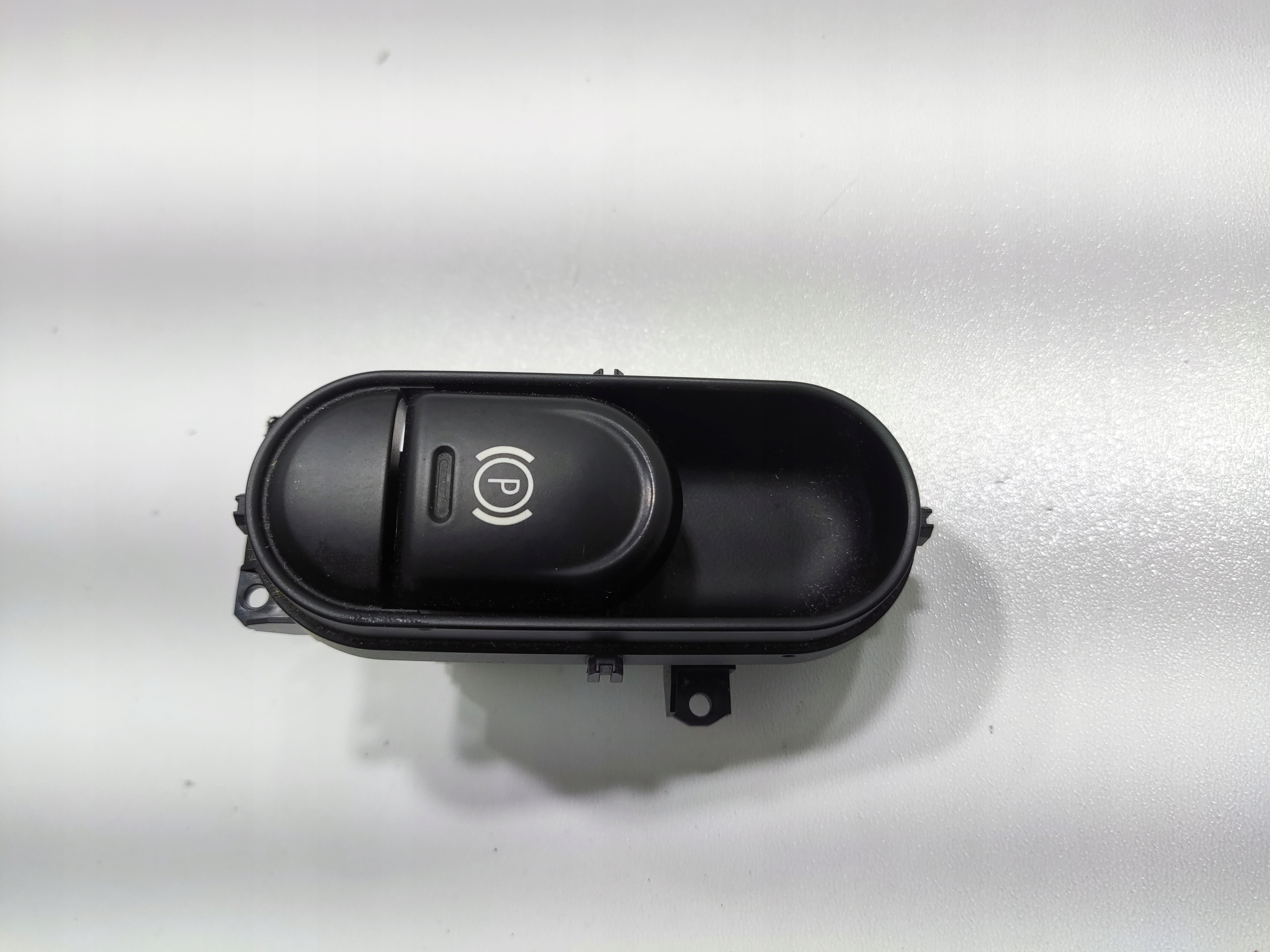 TLACIDLO VYPÍNAČ RUČNEJ BRZDY MINI COUNTRYMAN F60 2016-2020 6806702