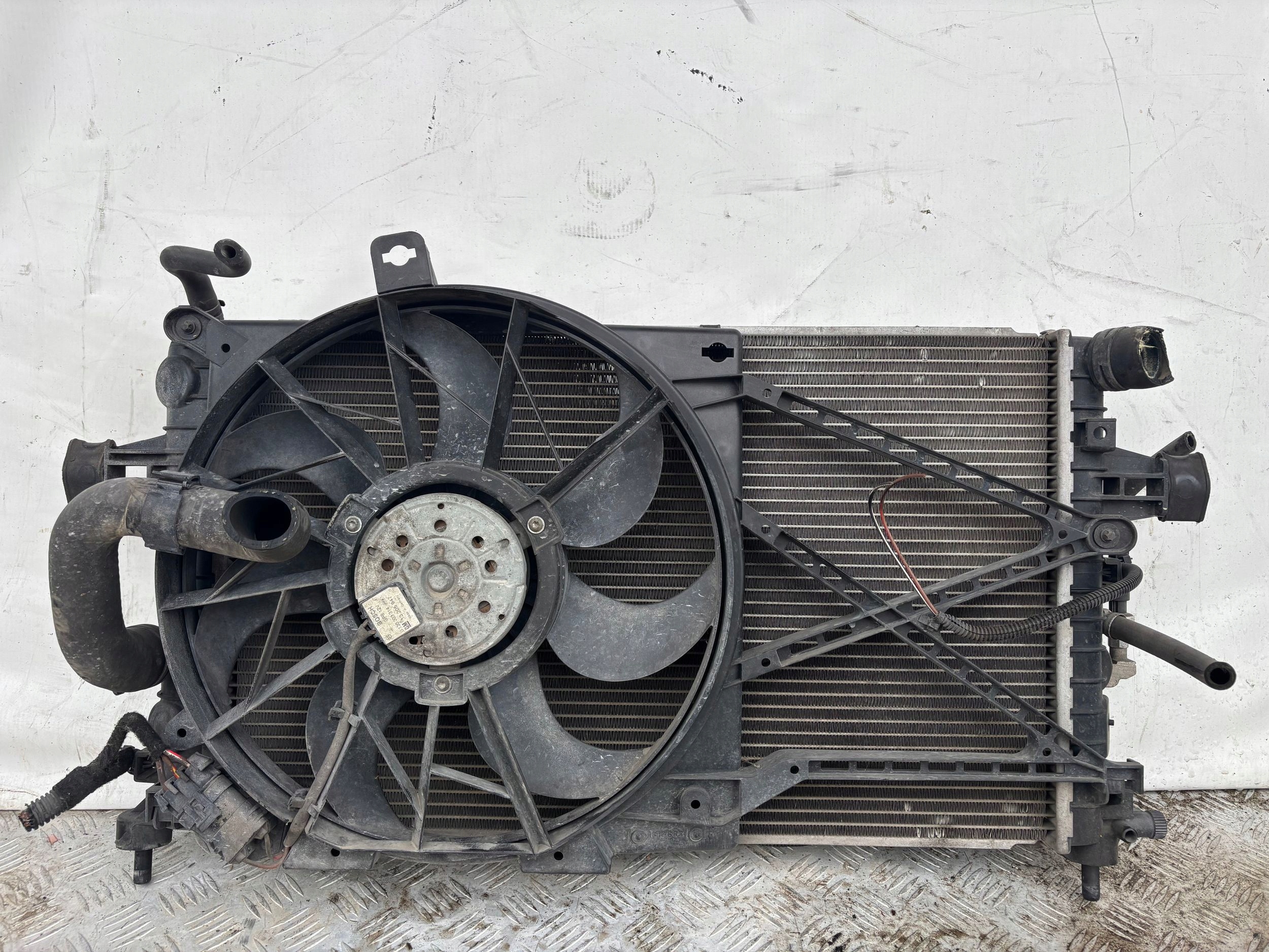 CHLADIC CHLADICE VENTILATOR OPEL ASTRA H 3 1.6