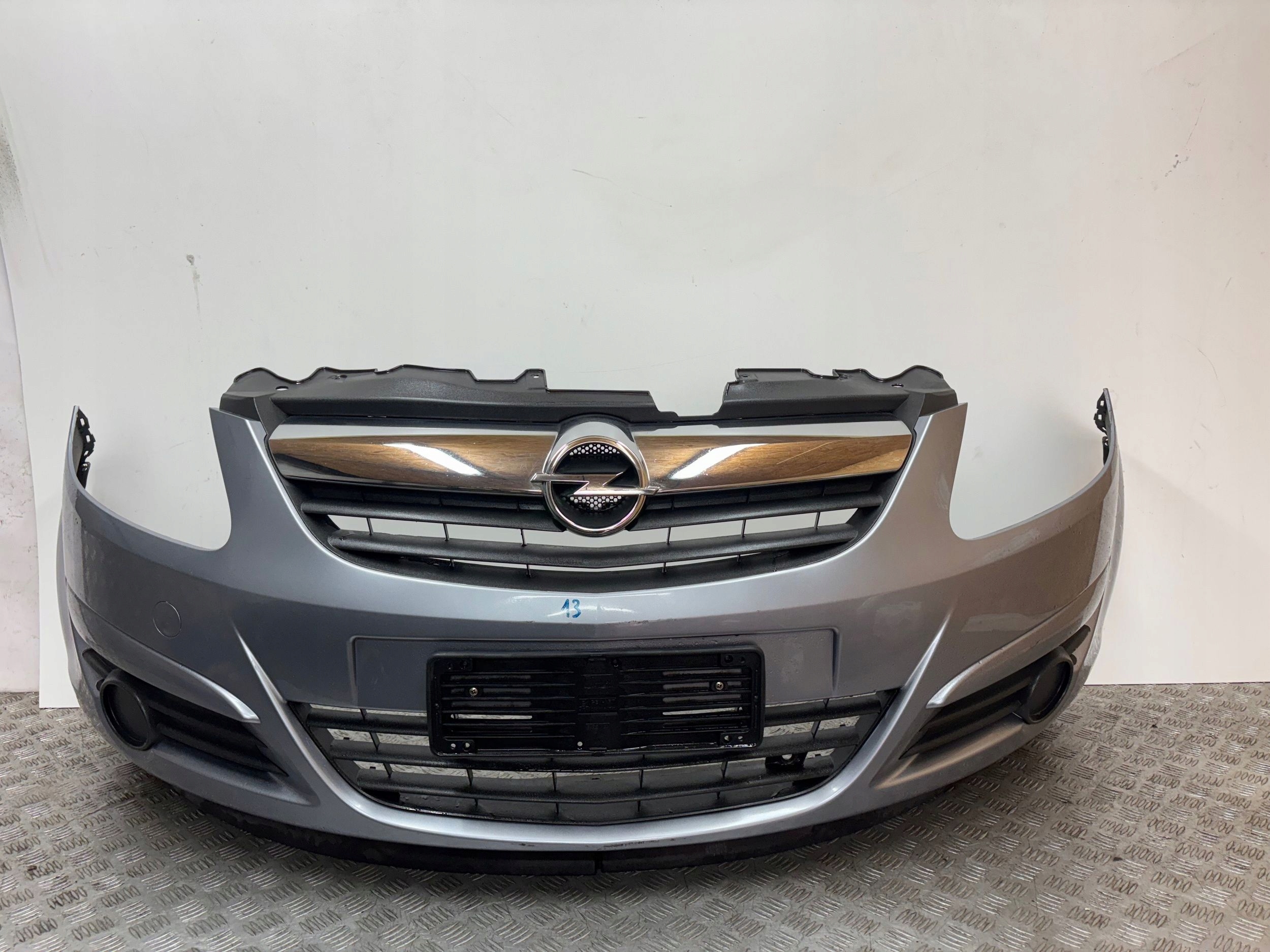 PREDNÝ NÁRAZNÍK OPEL CORSA D