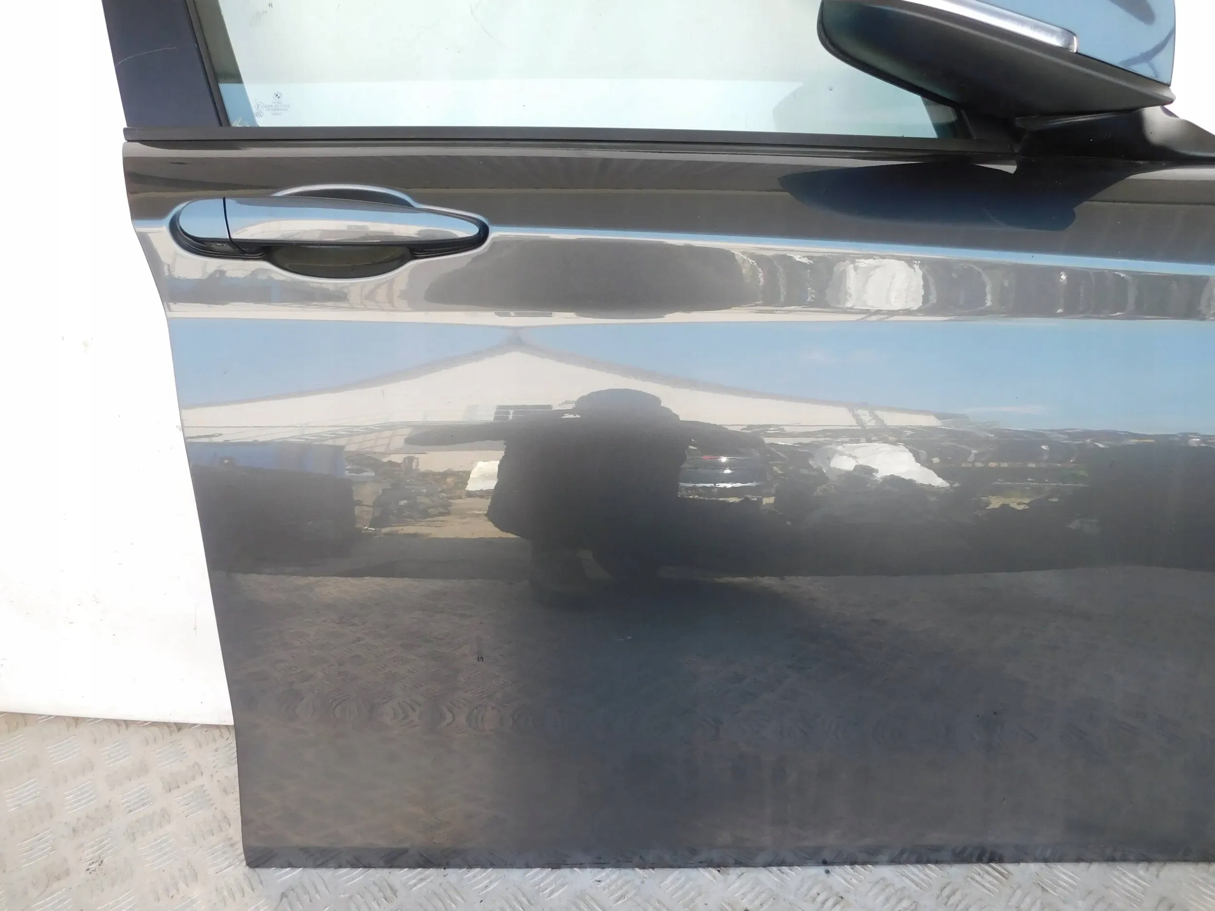 PRAVE PREDNE DVERE BMW 1 F20 B39