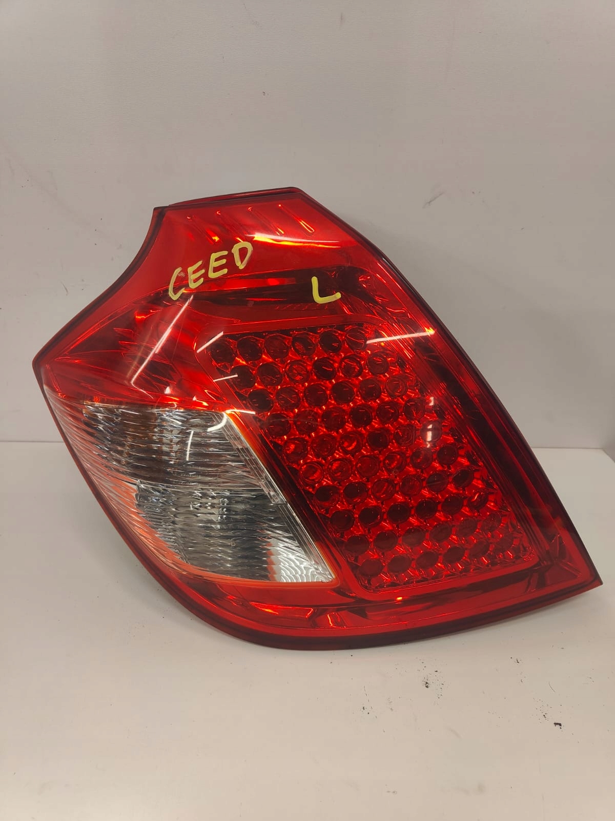 Kia ceed lift ZADNE SVETLO ZADNA LAVA