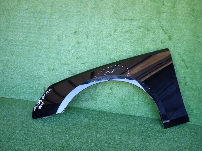 AUDI A4 B9 8W0 LIFT 19- ĽAVÝ PREDNÝ BLATNÍK