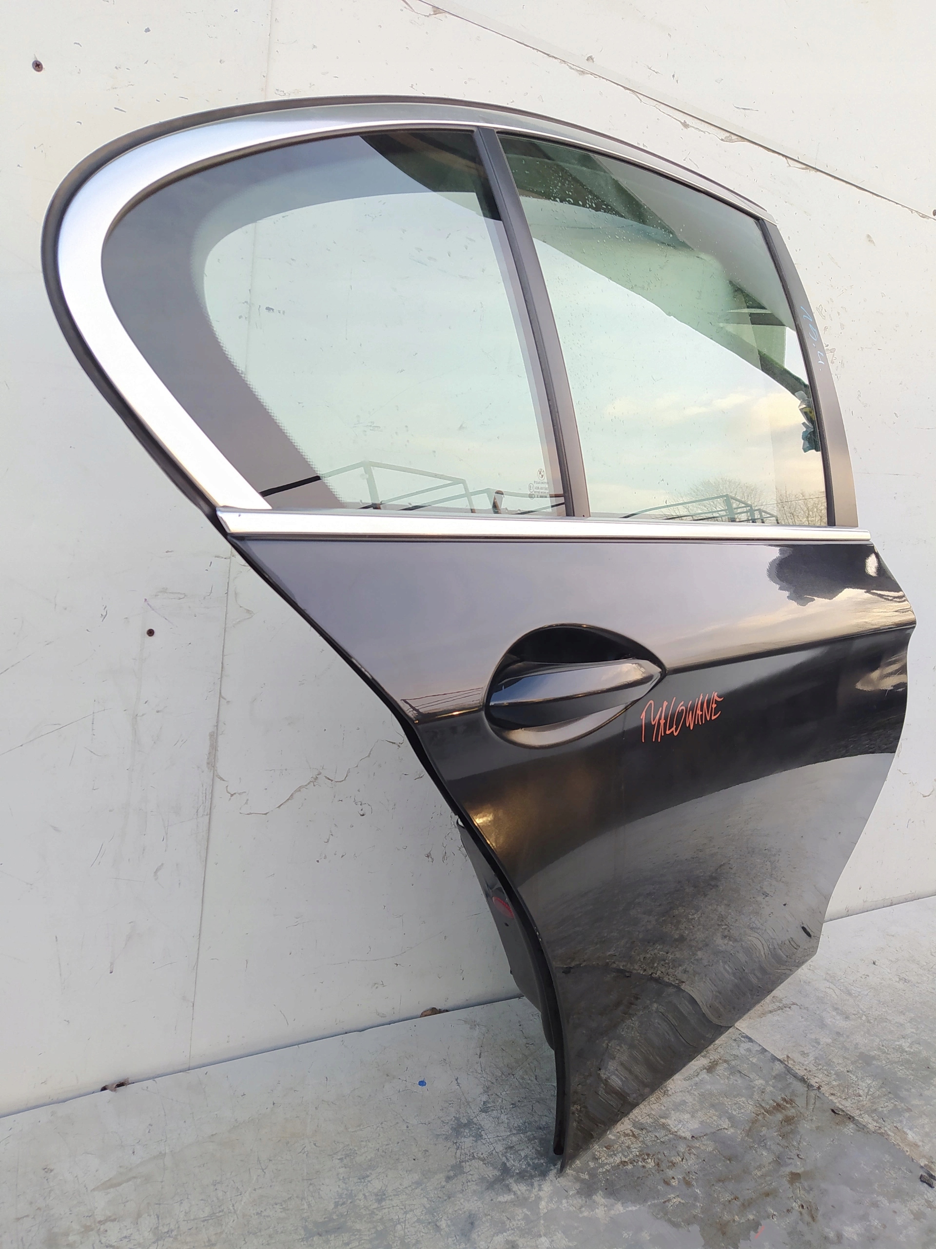 BMW 5 F10 PRAVE ZADNE DVERE