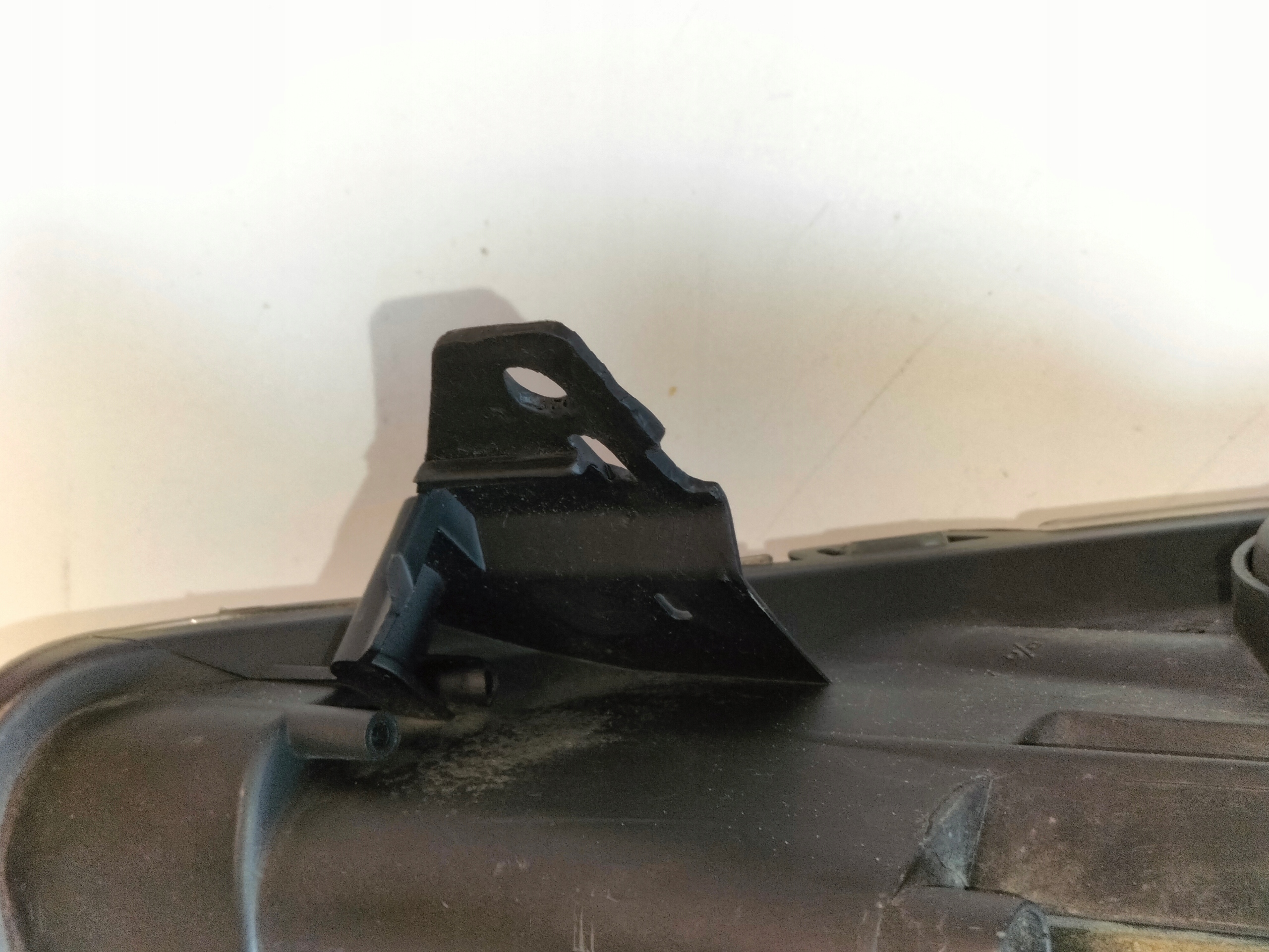 PRAVE PREDNE SVETLO RENAULT CLIO 4 IV LIFT 16-19