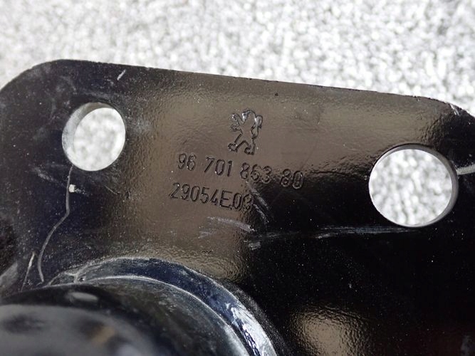 PEUGEOT 3008 5008 09-16 VYSTUHA PREDNEHO NARAZNIKA