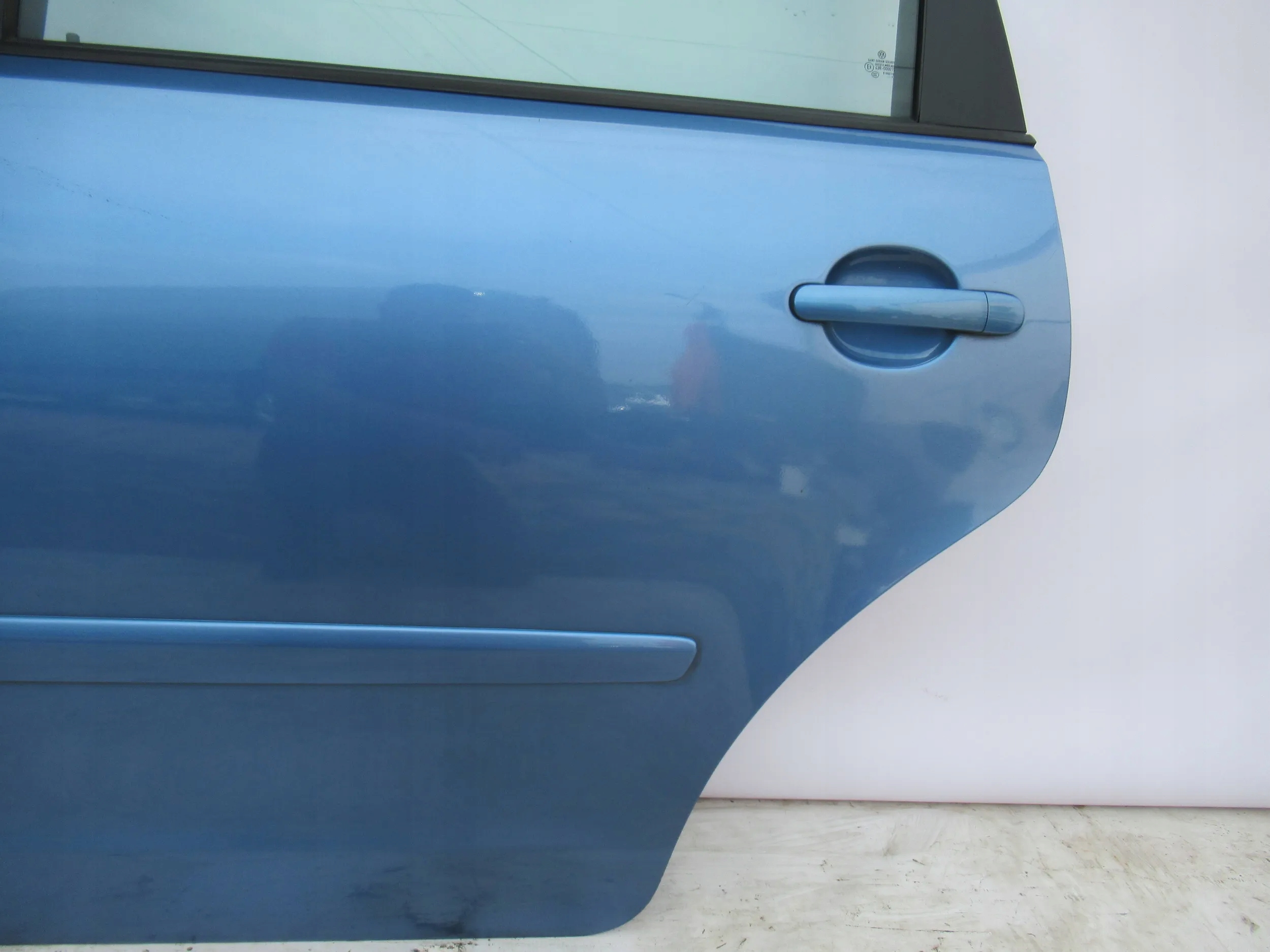 LAVE ZADNE DVERE VW POLO 6Q