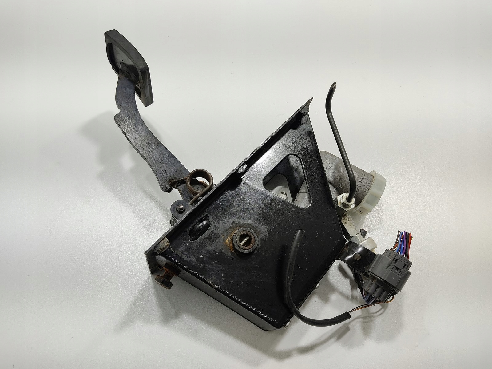 SPOJKOVÉ ČERPADLO SPOJKOVY PEDAL LAND ROVER DEFENDER 2.4 TDCI 2007-2014