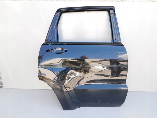 JEEP GRAND CHEROKEE WK2 10- PRAVE ZADNE DVERE