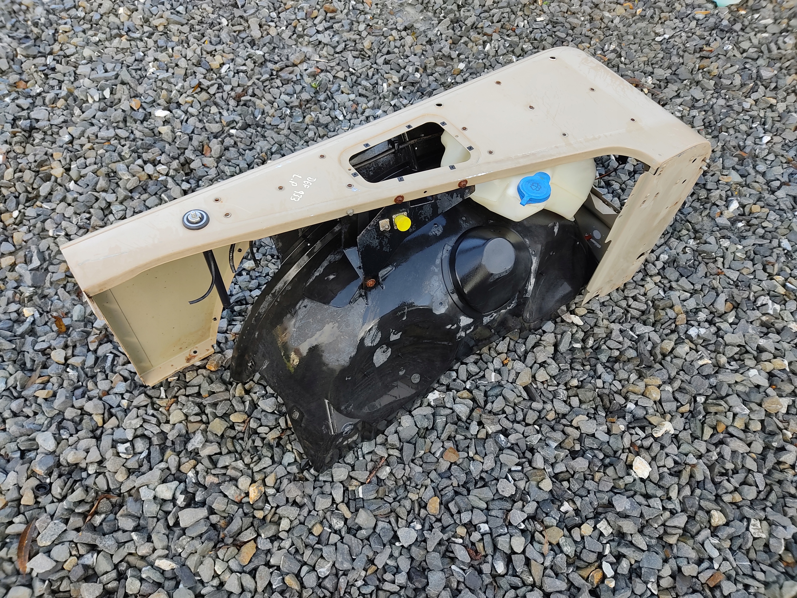 ĽAVÝ PREDNÝ BLATNÍK LAND ROVER DEFENDER 1999-2014