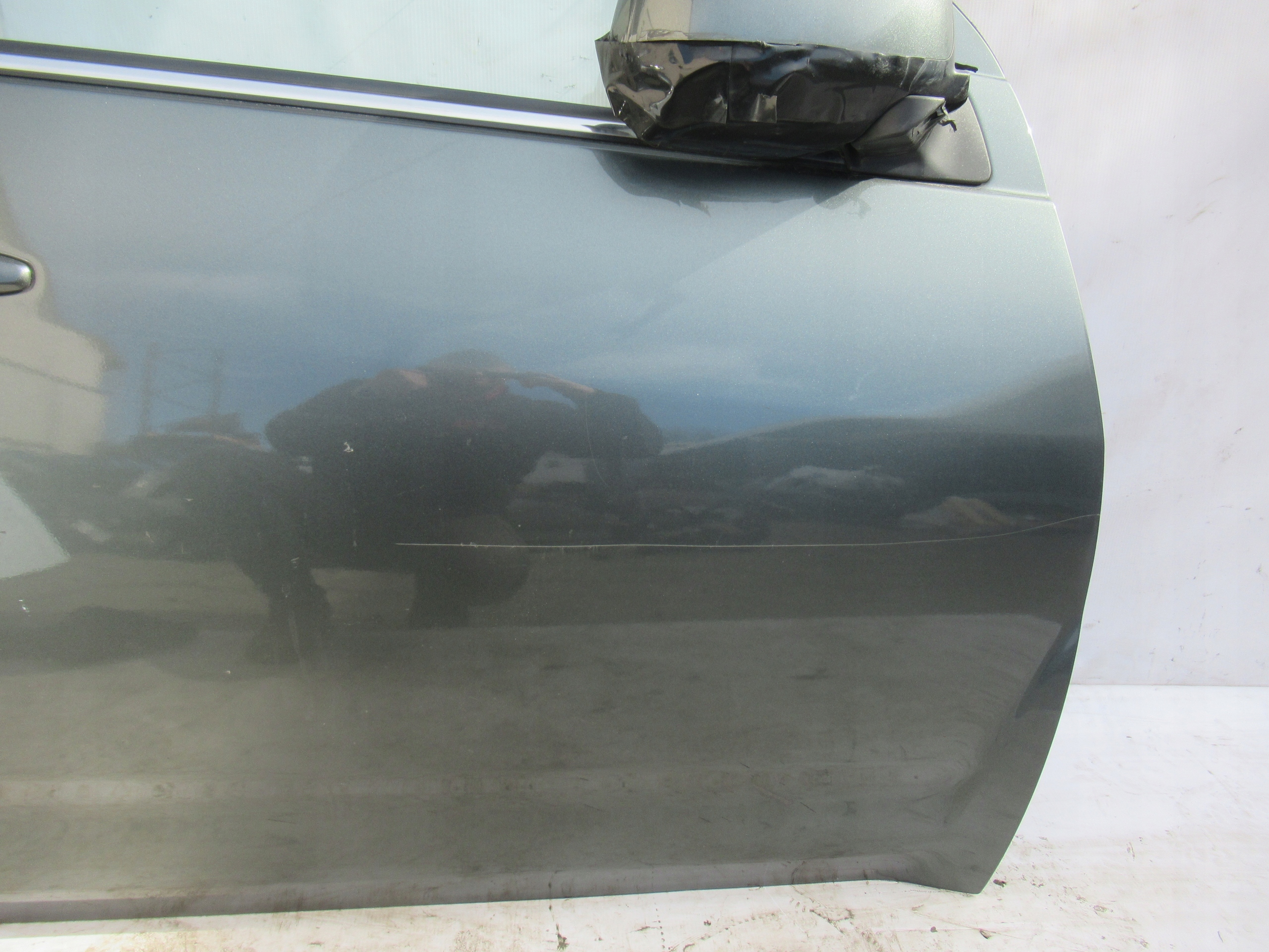 PRAVÉ PREDNÉ DVERE PEUGEOT 4007