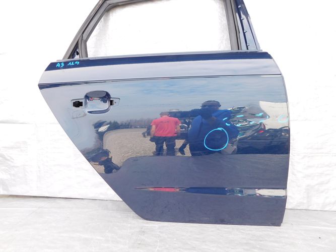 AUDI A3 HB 12- PRAVE ZADNE DVERE