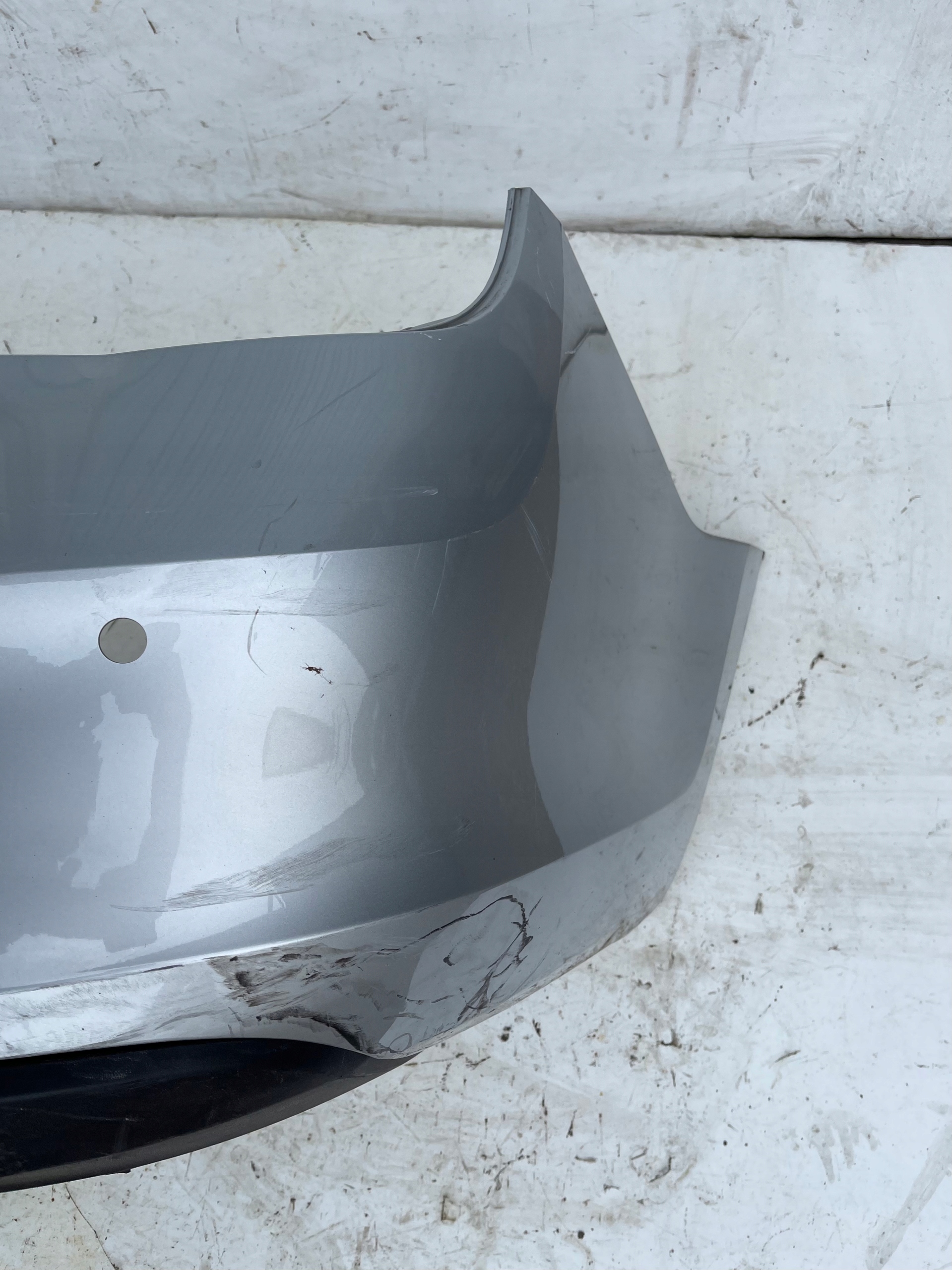 ZADNÝ NÁRAZNÍK SKODA RAPID 5JH807421