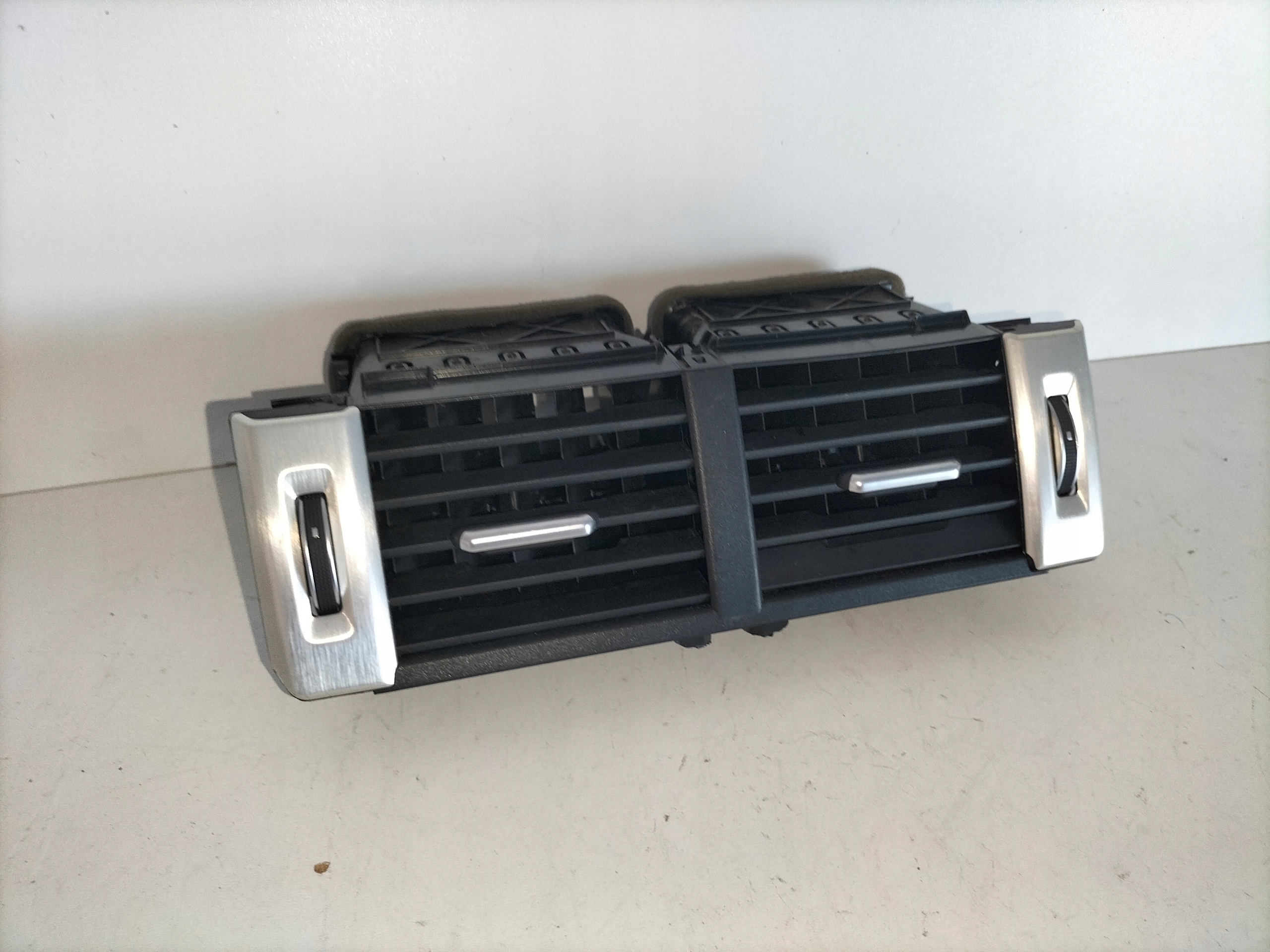 VYDUCH KURENIA RANGE ROVER EVOQUE L538 15-