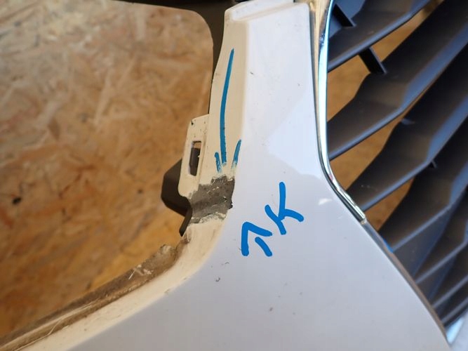 AUDI A1 LIFT 14- PREDNÝ NÁRAZNÍK
