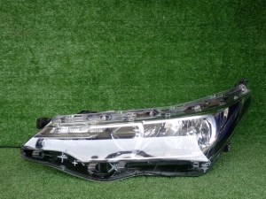 TOYOTA COROLLA E16 LIFT 16-19 LAVE PREDNE SVETLO TOYOTA COROLLA E16 LIFT 16-19 LAVE PREDNE SVETLO