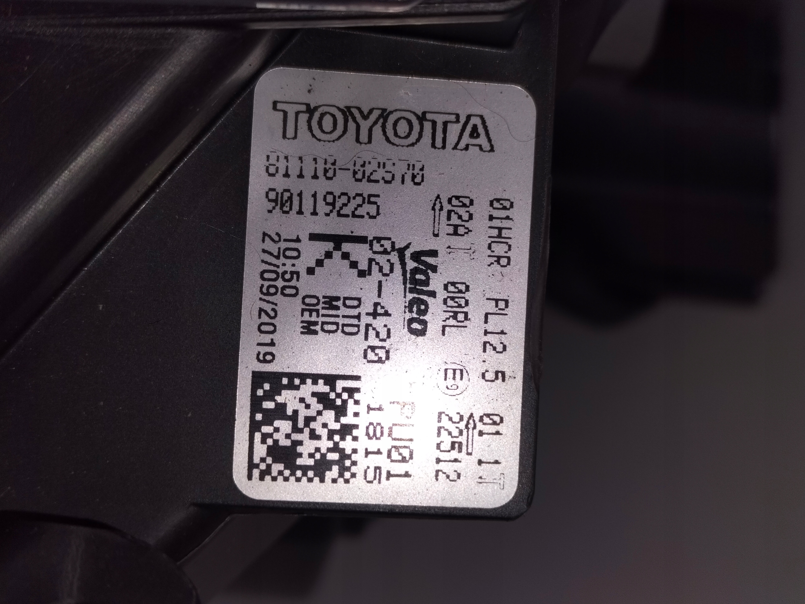 PRAVE PREDNE SVETLO TOYOTA COROLLA E21 18-22 HB/KOMBI FULL LED